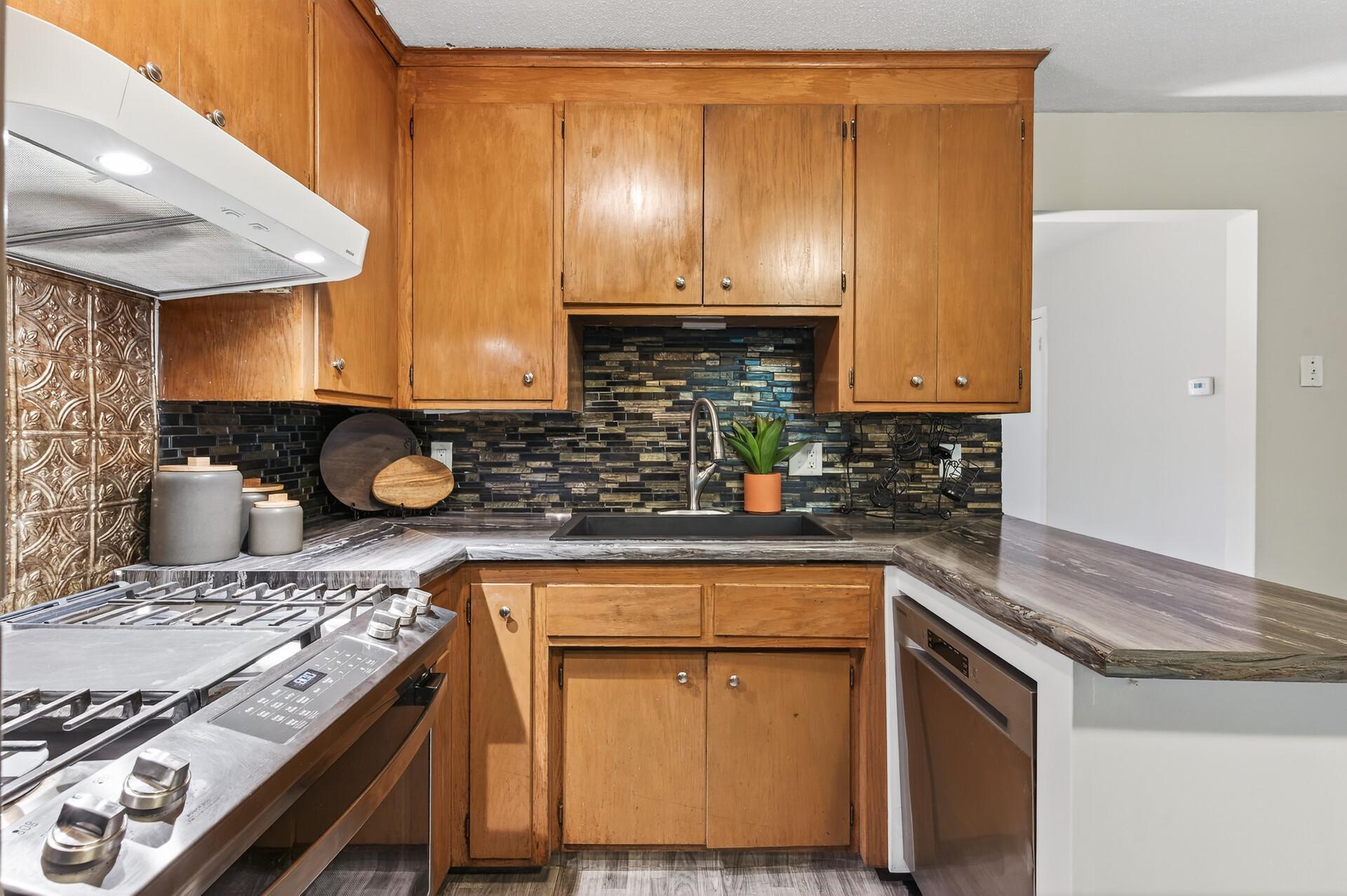 380 74th Avenue Property Photo 10