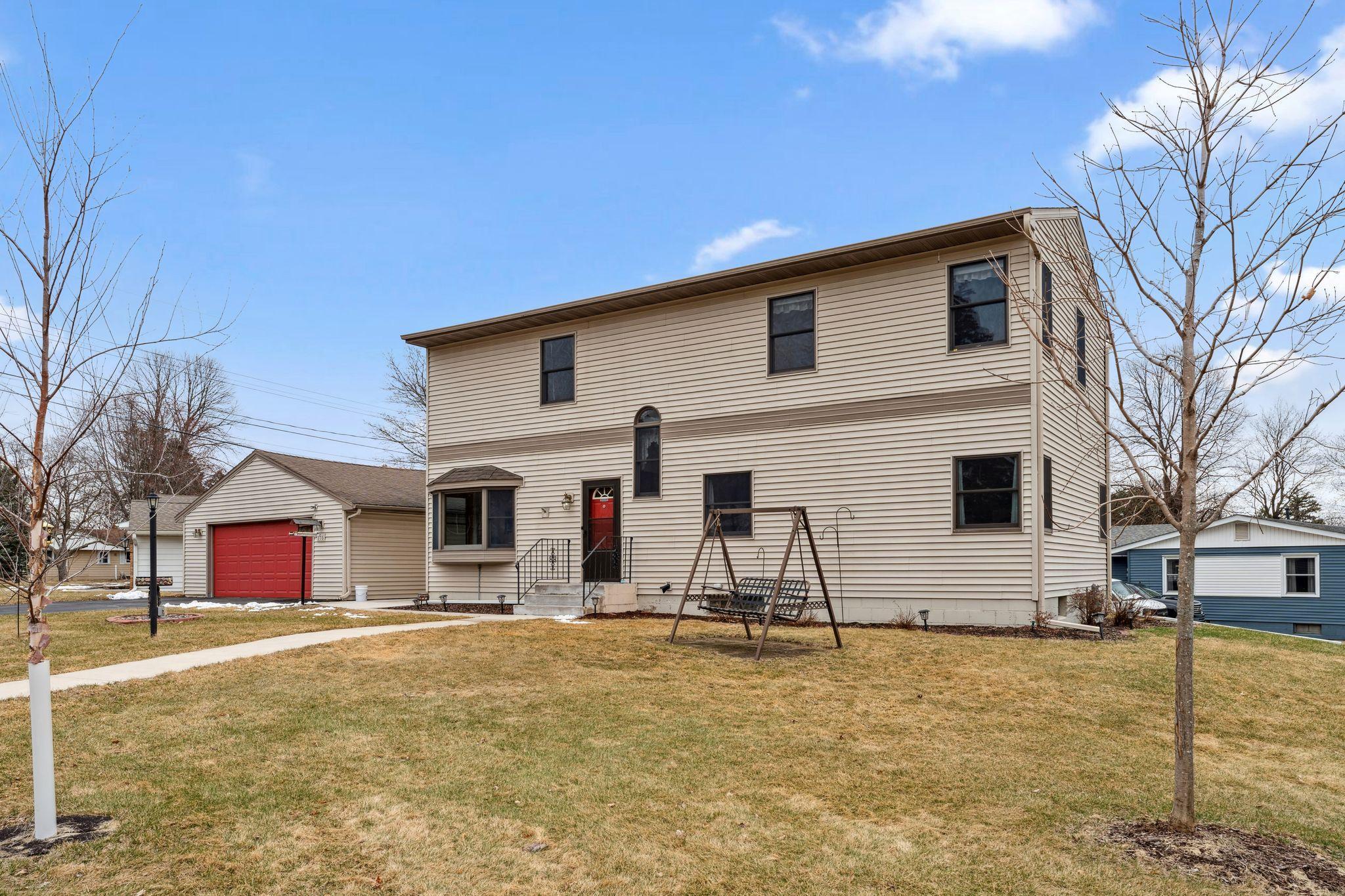 776 Rose Place Property Photo