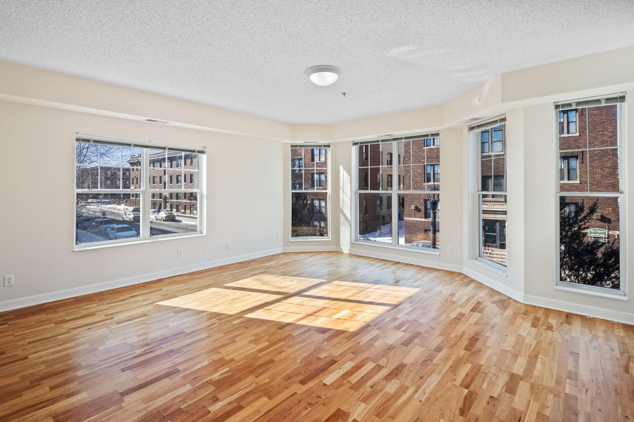 1805 3rd Avenue 201 Property Photo 3