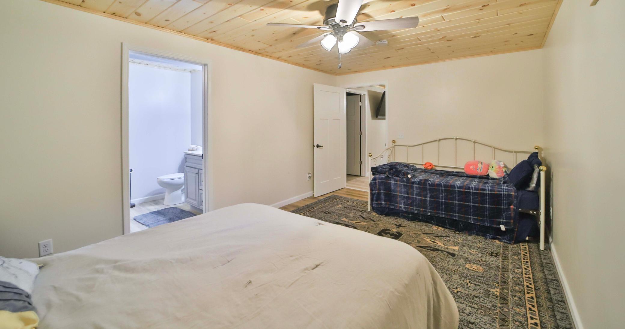 41615 E Eagle Lake Road Property Photo 32