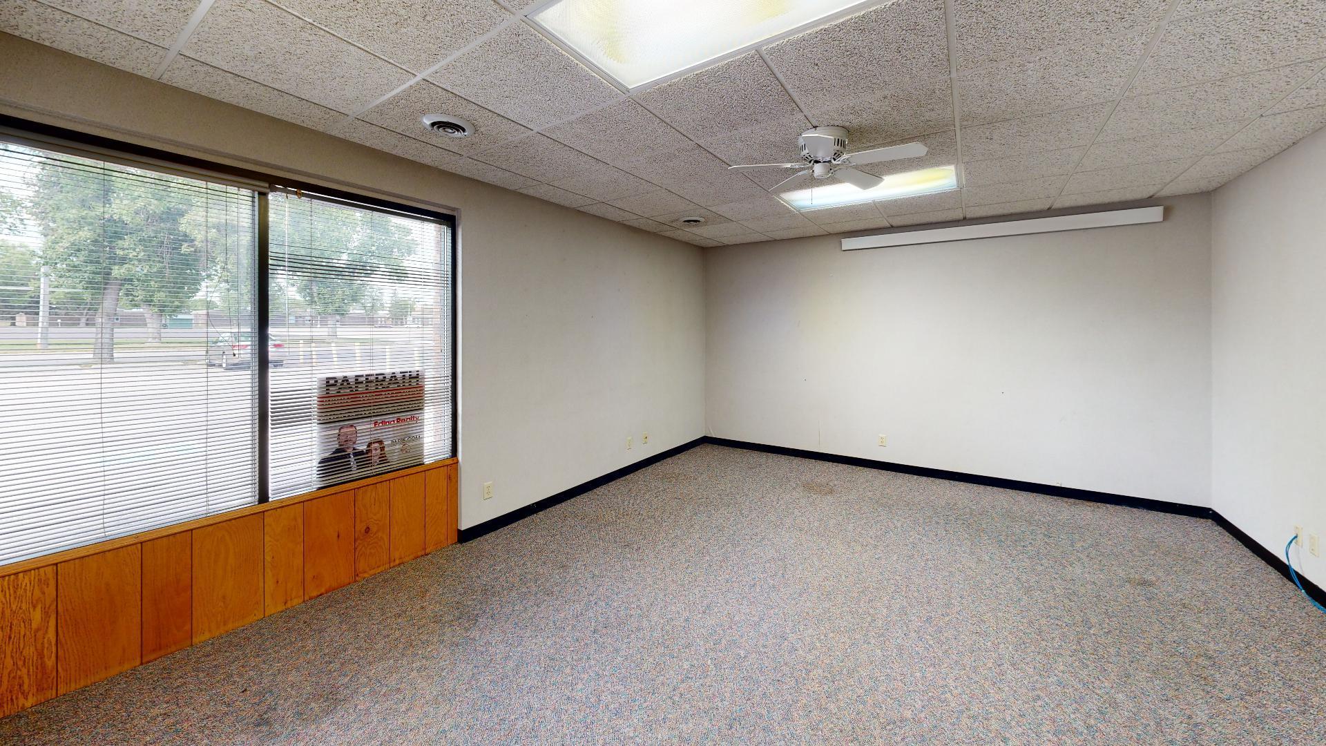 130 Willmar Avenue Se 4 Property Photo 32