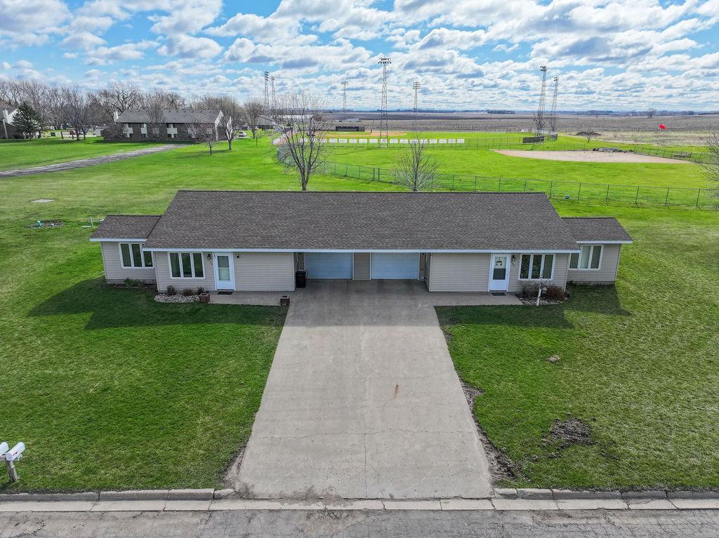 120 N Behl Street Property Photo 1