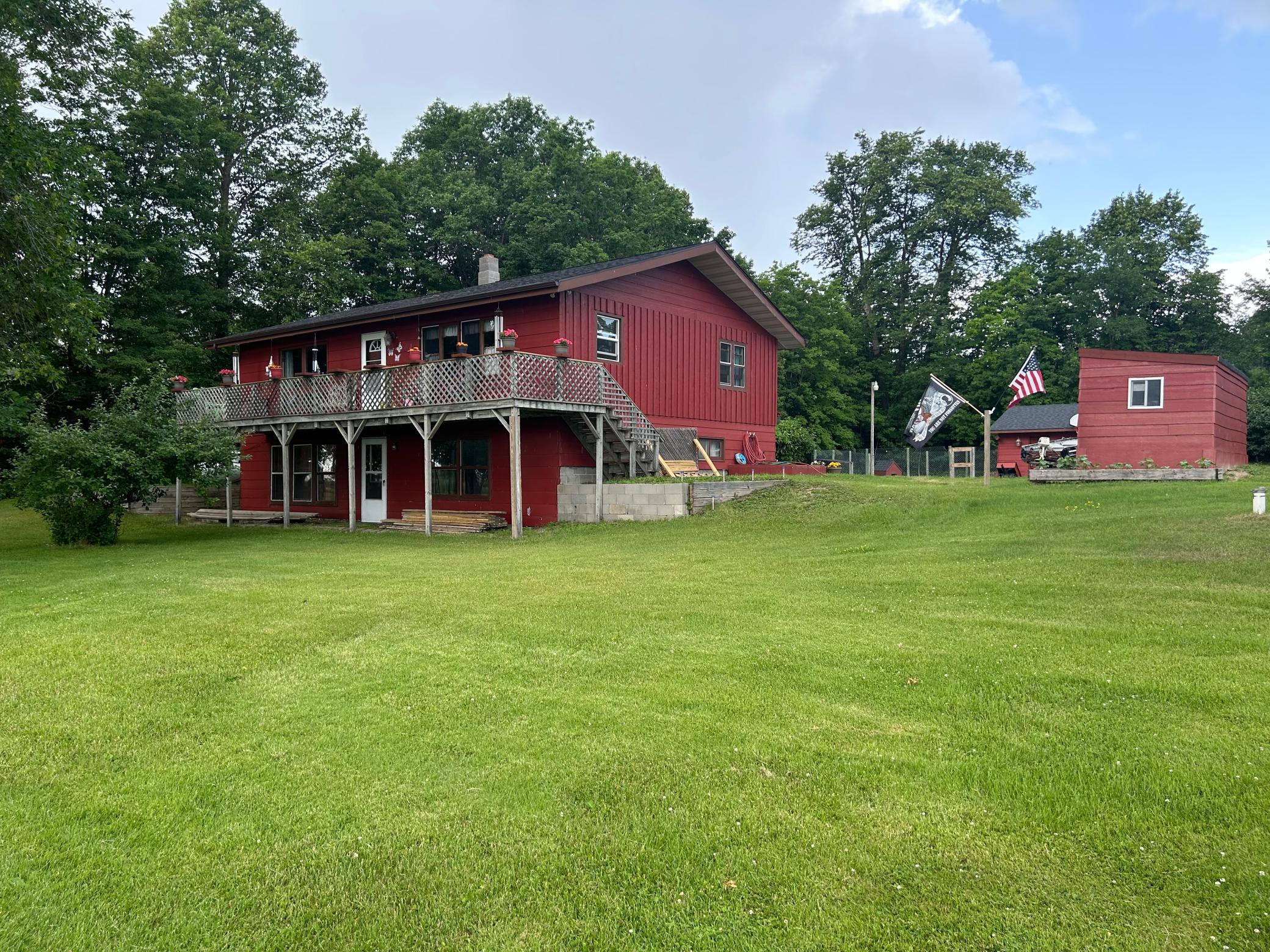 19162 Coho Loop Property Photo 1