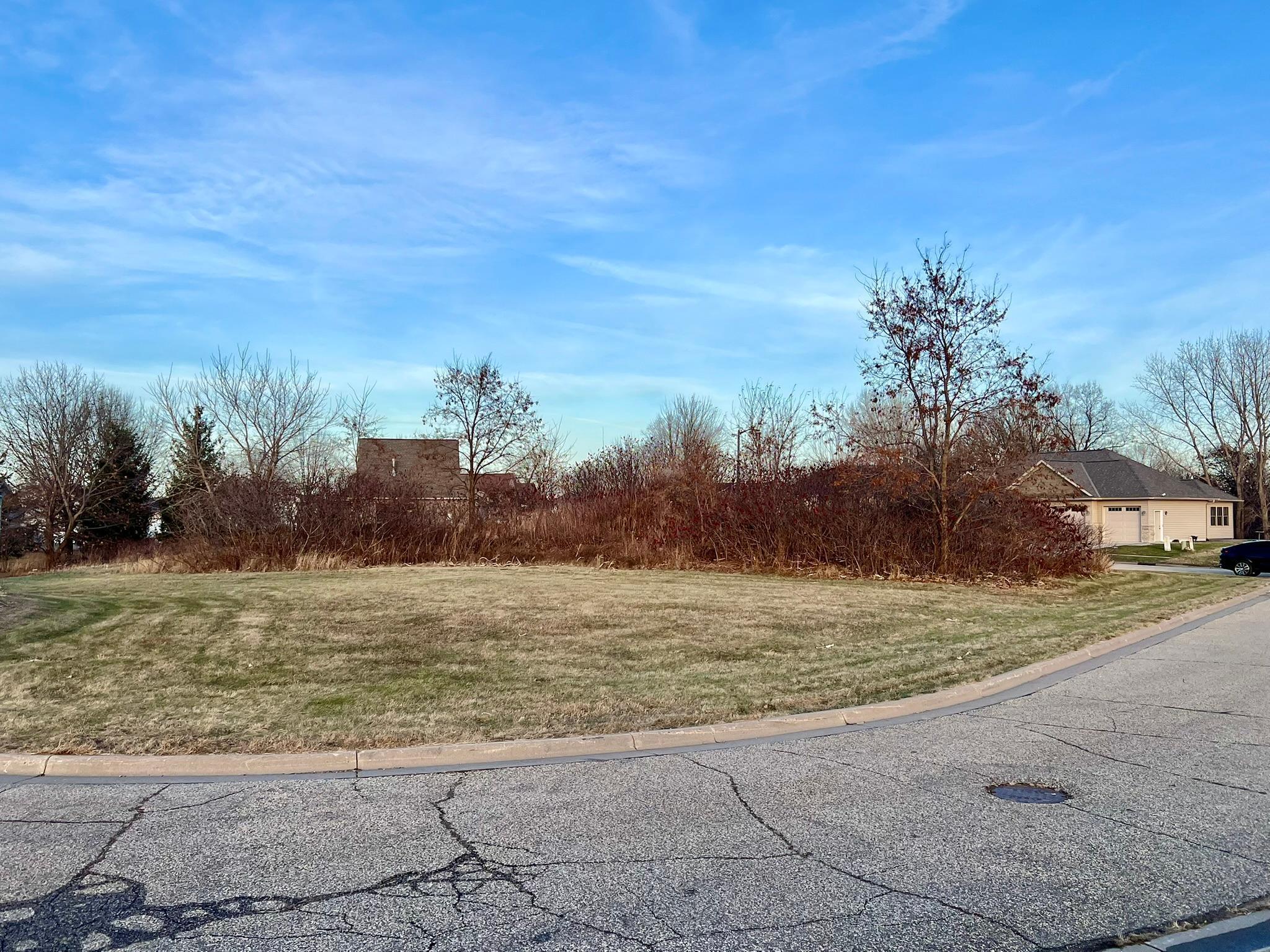 914 Snowbird Drive Property Photo 3
