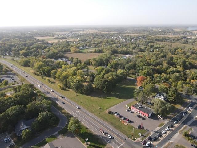 12207 Lake Lane N Property Photo 4
