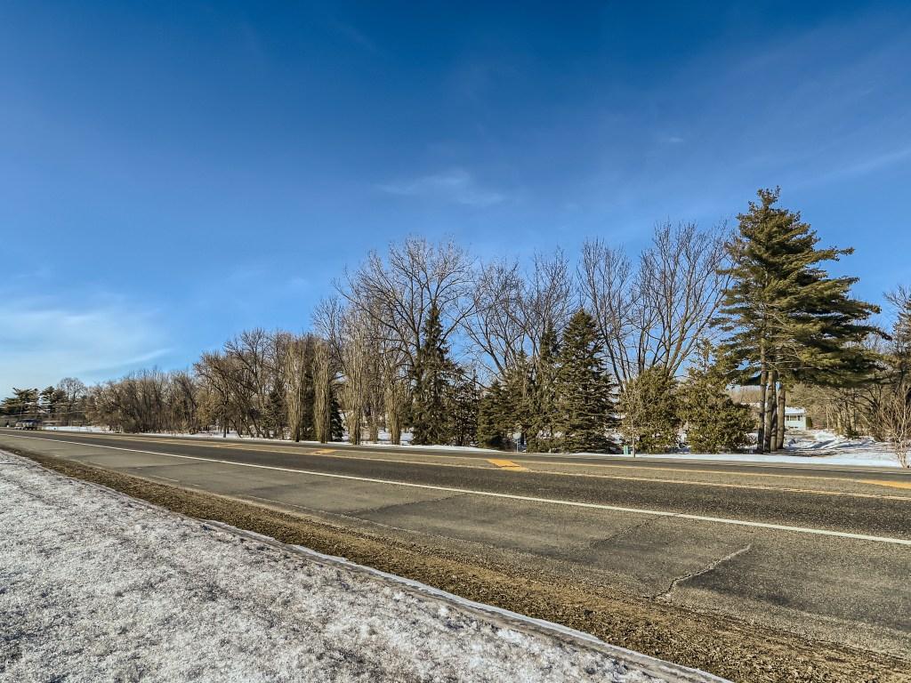 12207 Lake Lane N Property Photo 10