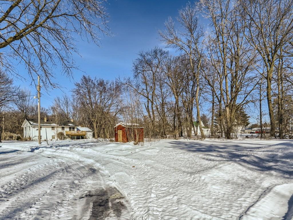 12207 Lake Lane N Property Photo 12