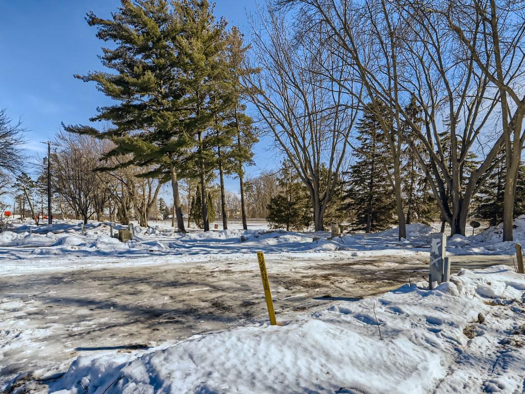 12207 Lake Lane N Property Photo 15