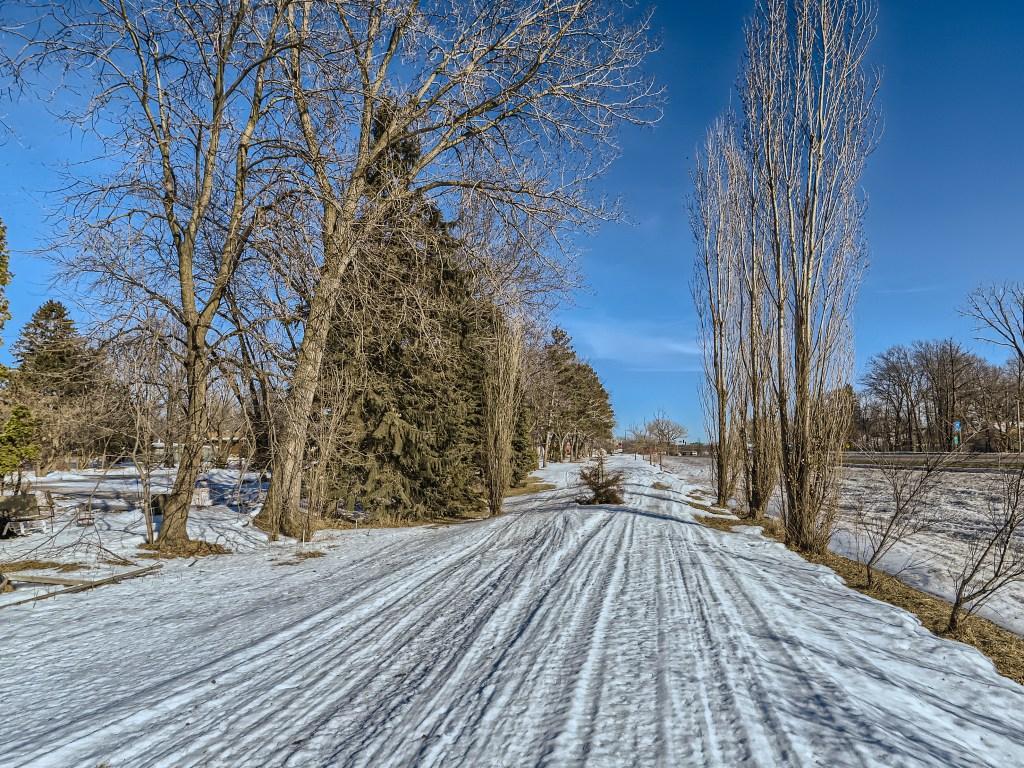 12207 Lake Lane N Property Photo 16
