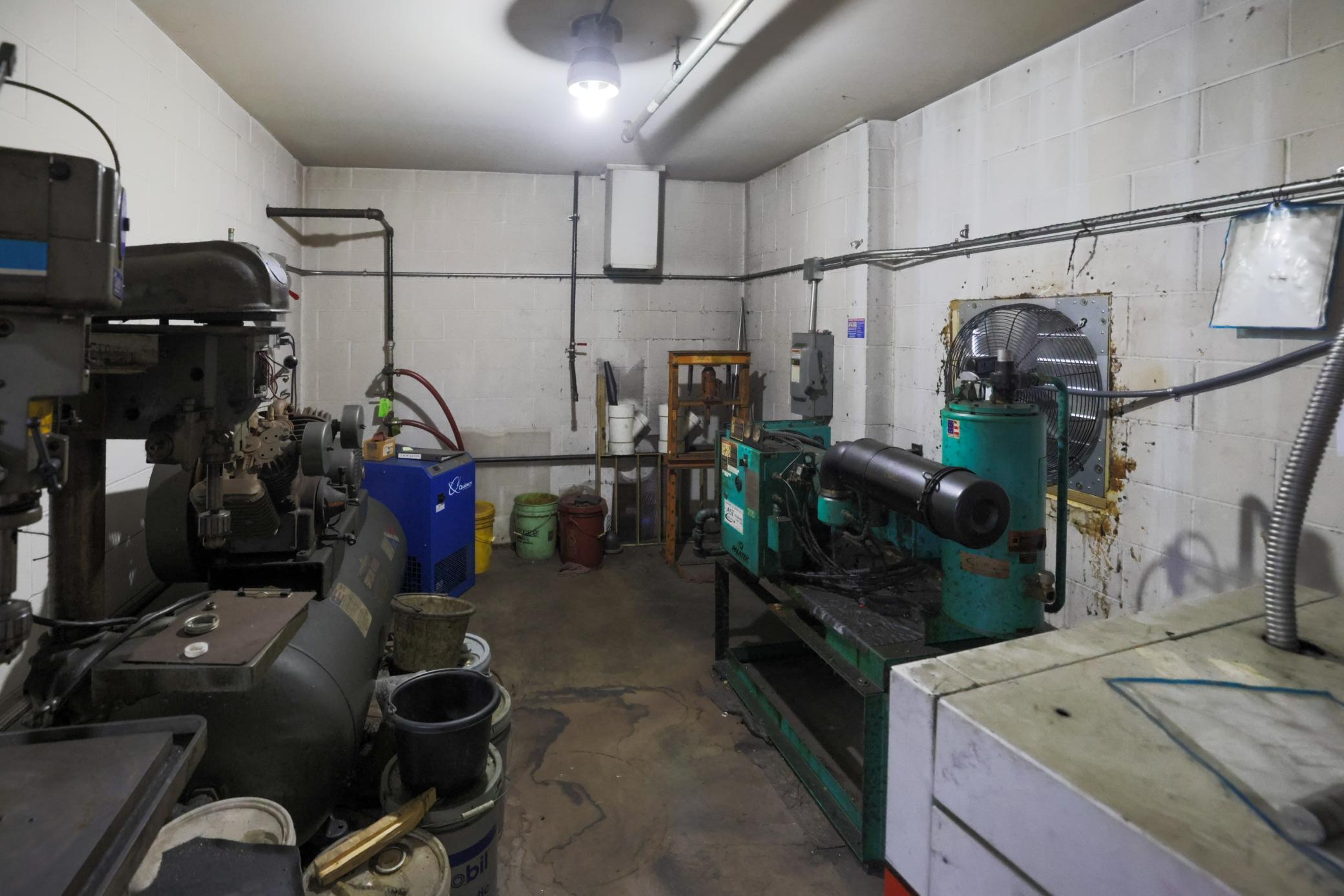1150 Mckinley Street Property Photo 43