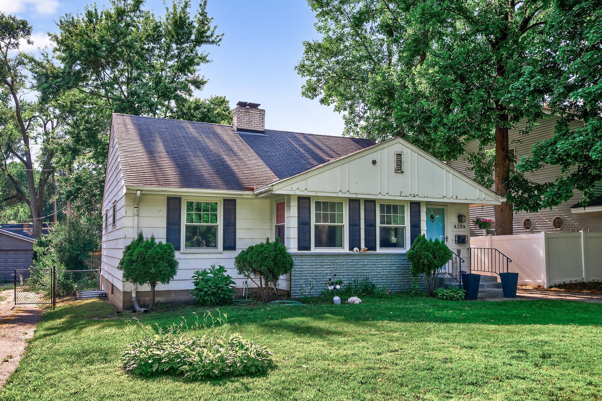 4204 Webster Avenue Property Photo