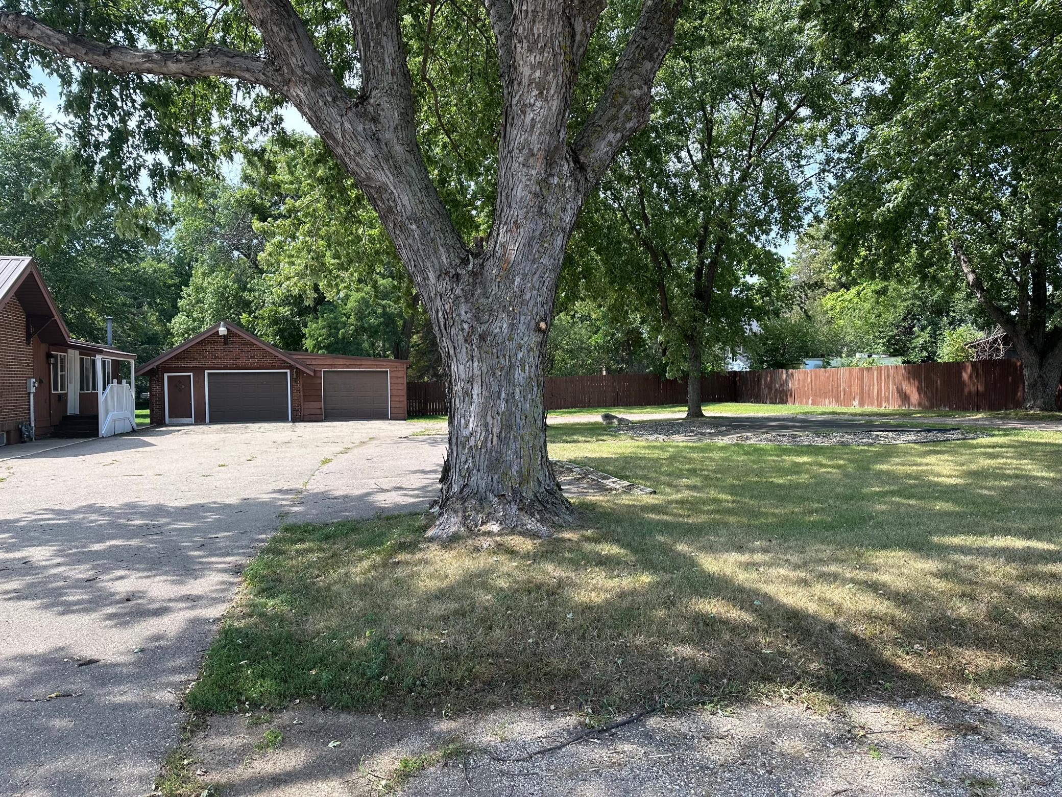 570 2nd Avenue Property Photo 2