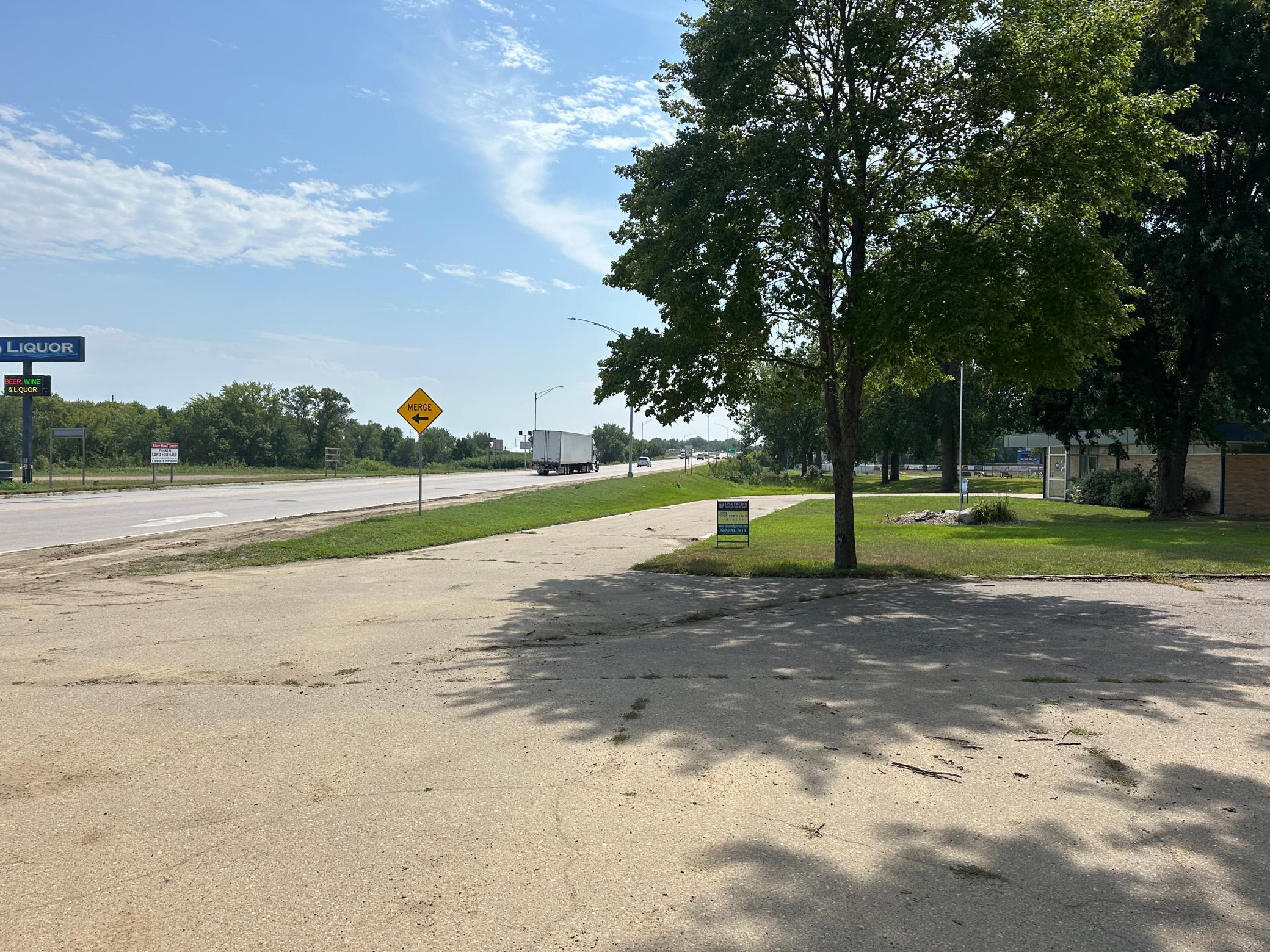 570 2nd Avenue Property Photo 3