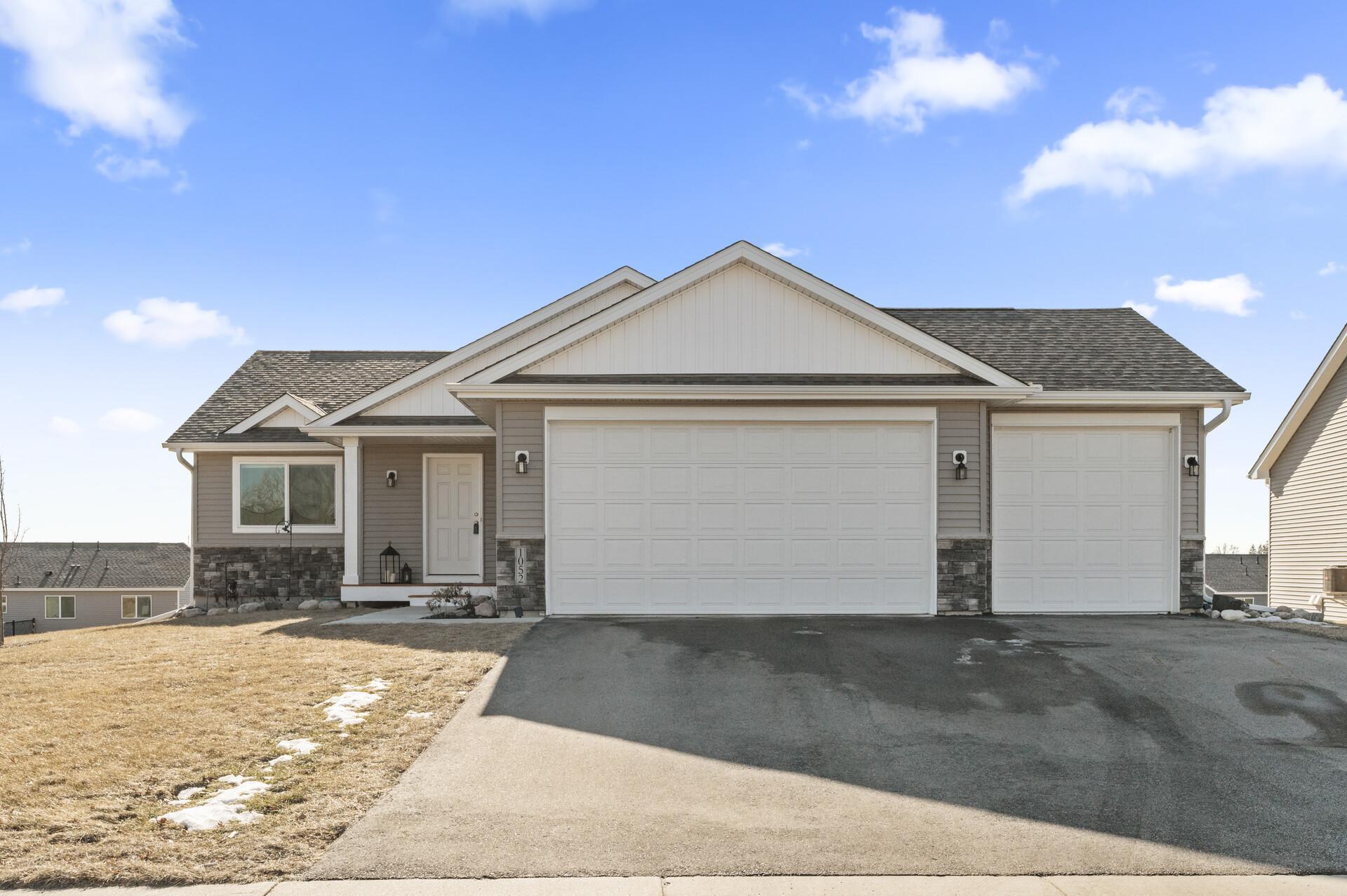 1052 Butternut Lane Property Photo 1