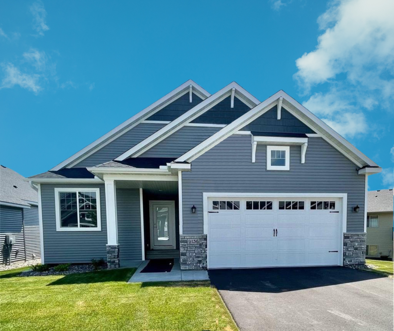 9102 Orchard Circle Property Photo 1