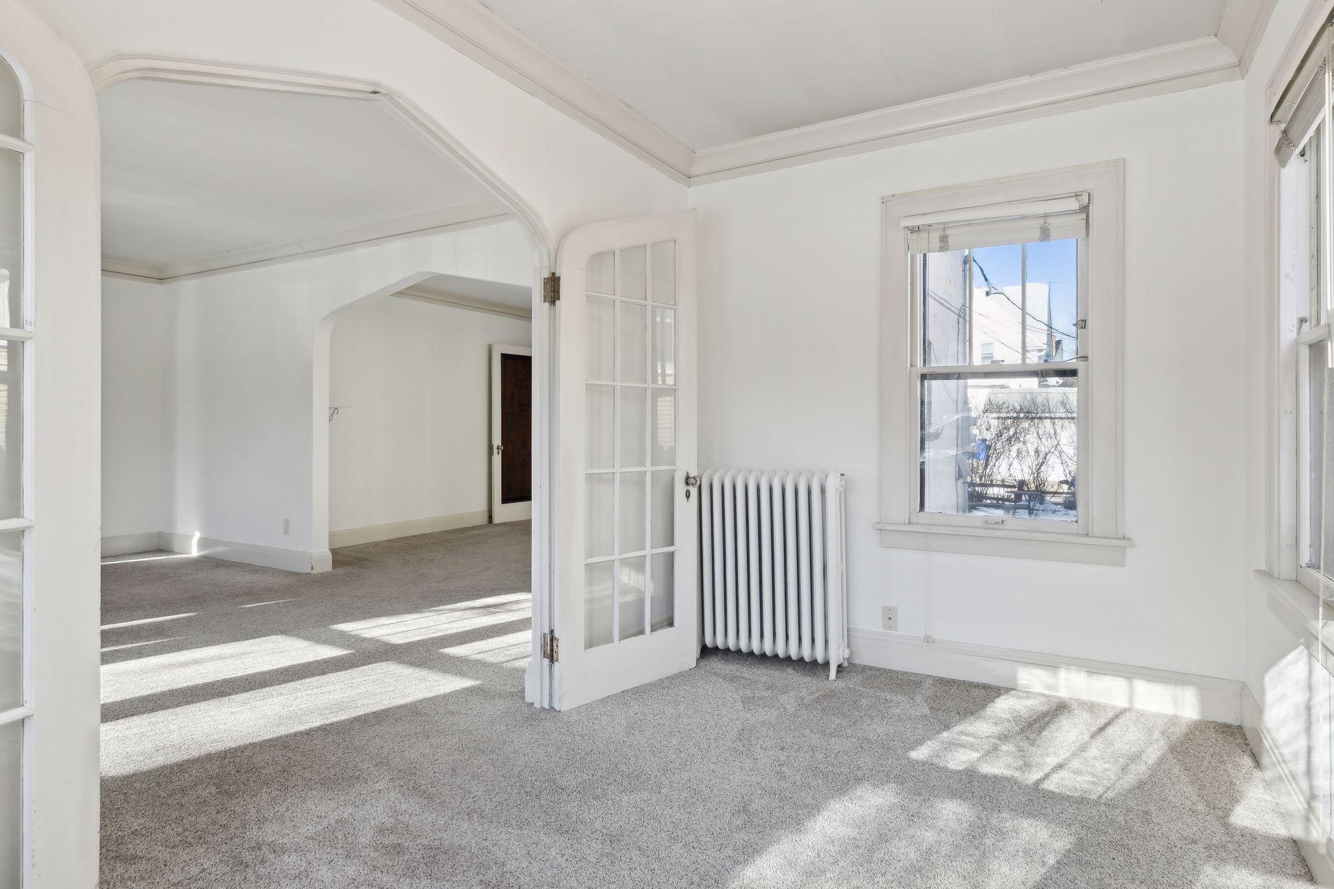 969 Saint Clair Avenue Property Photo 7