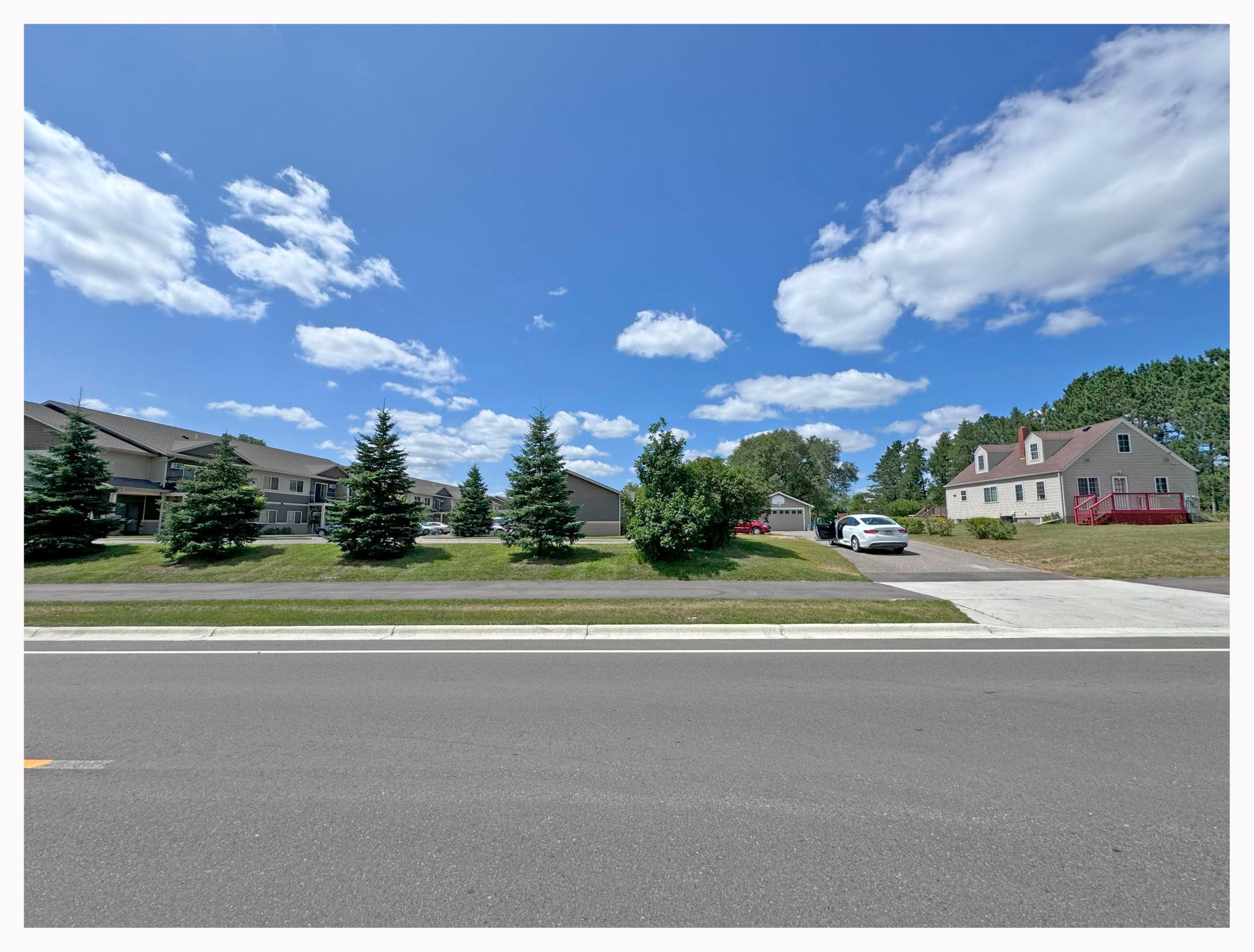 1907 Norton Avenue Property Photo 2