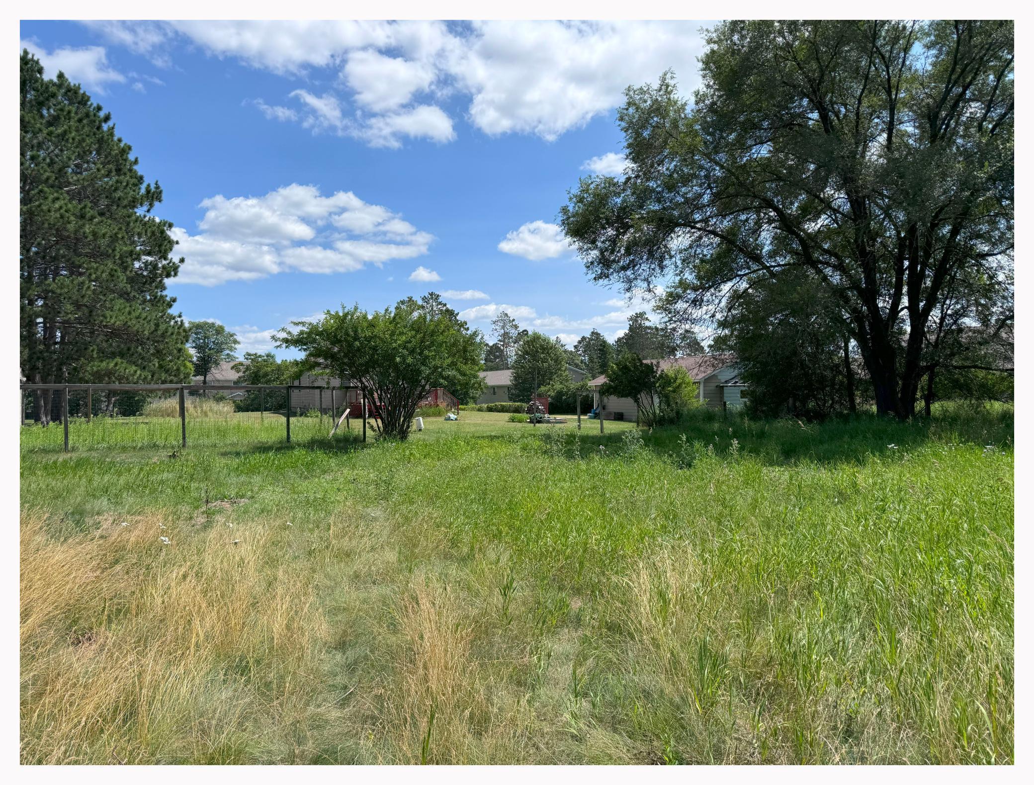 1907 Norton Avenue Property Photo 7