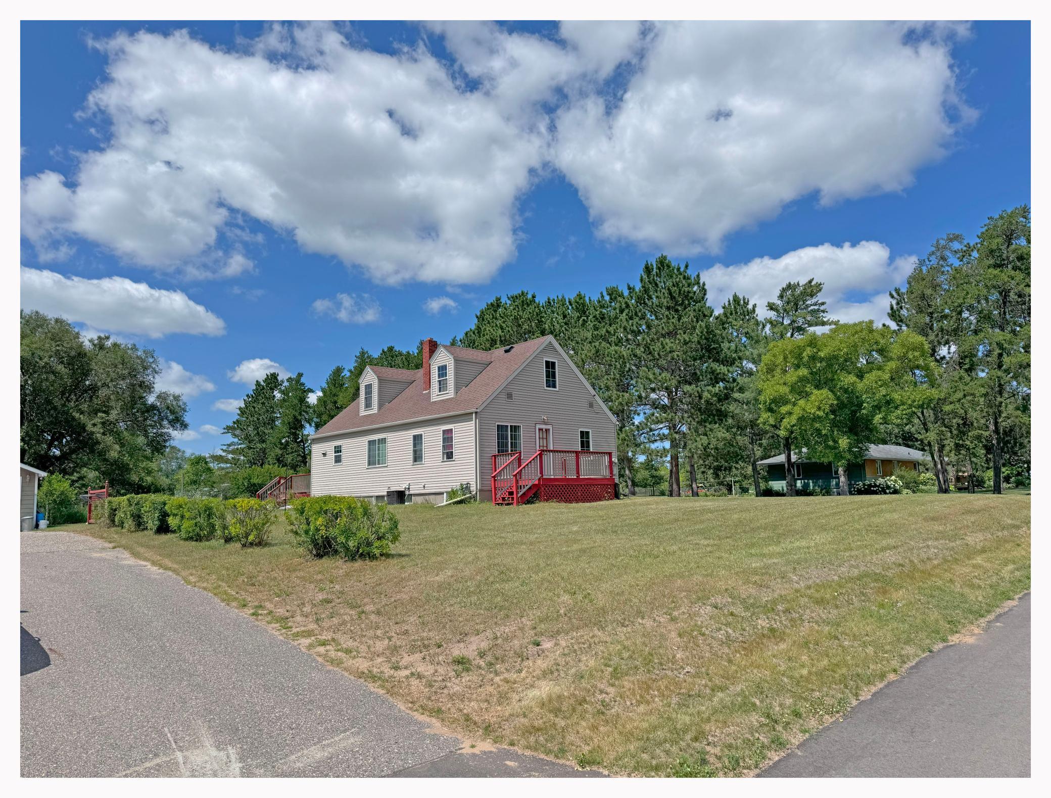 1907 Norton Avenue Property Photo 8