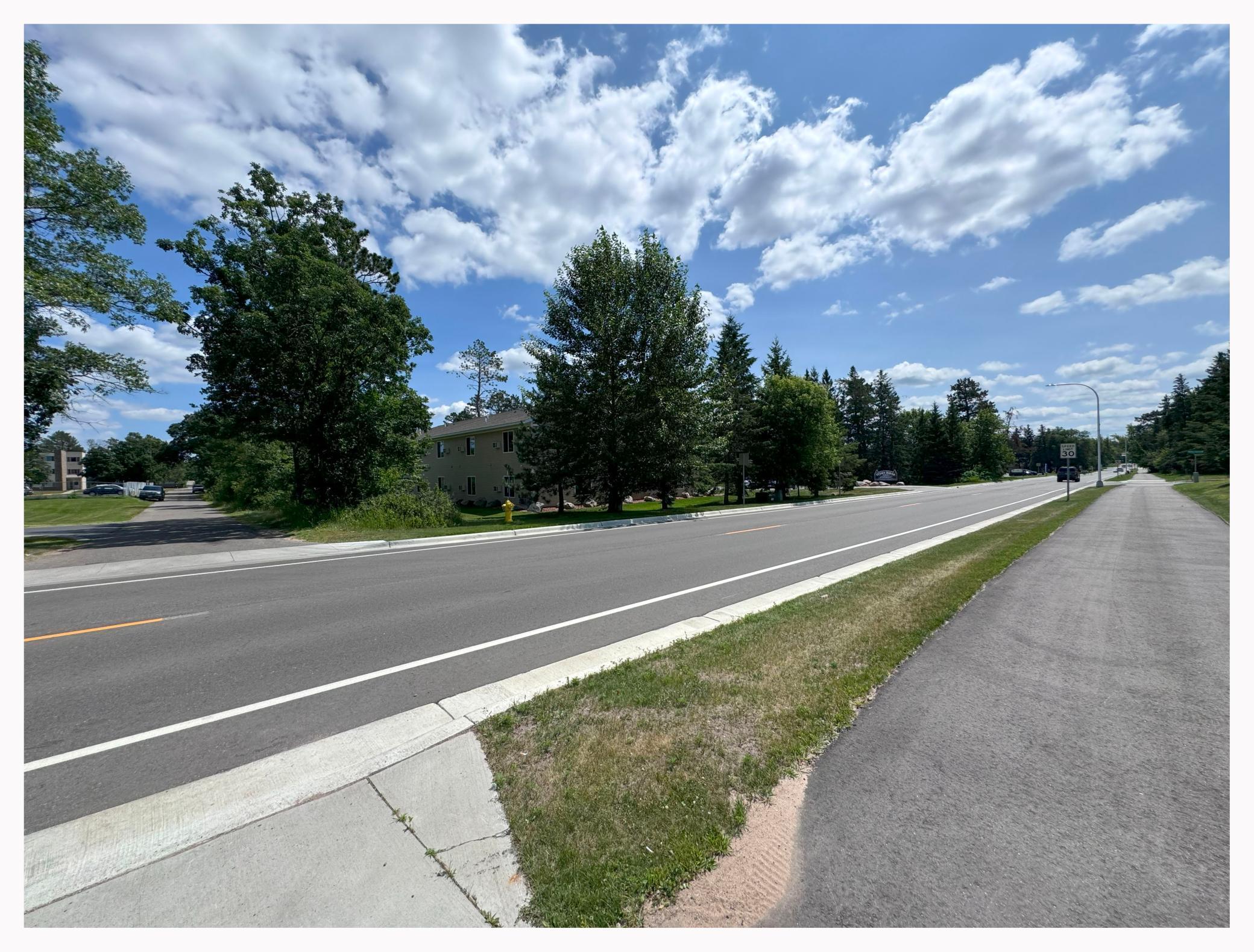1907 Norton Avenue Property Photo 11