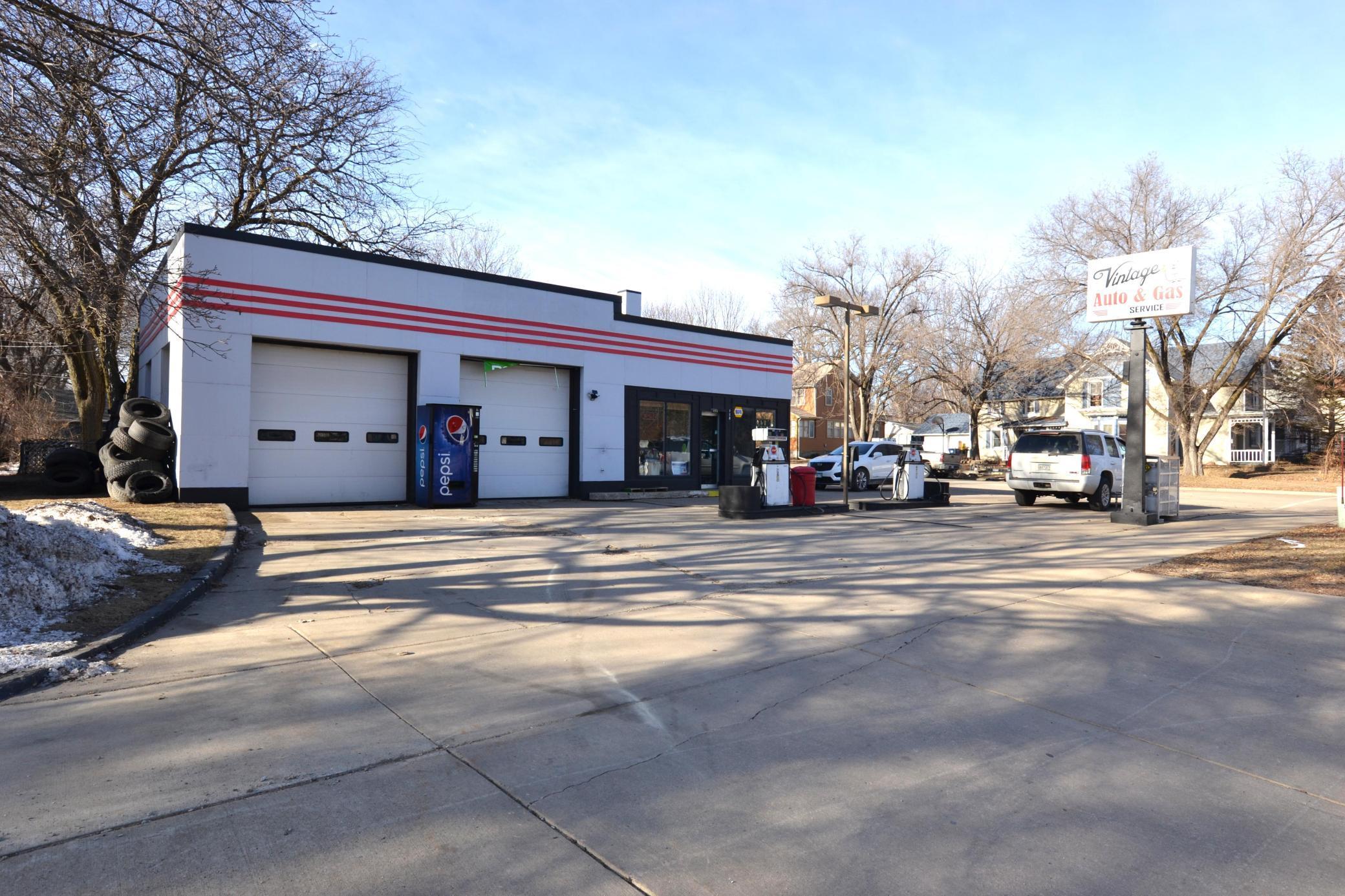 728 Central Avenue Property Photo 1