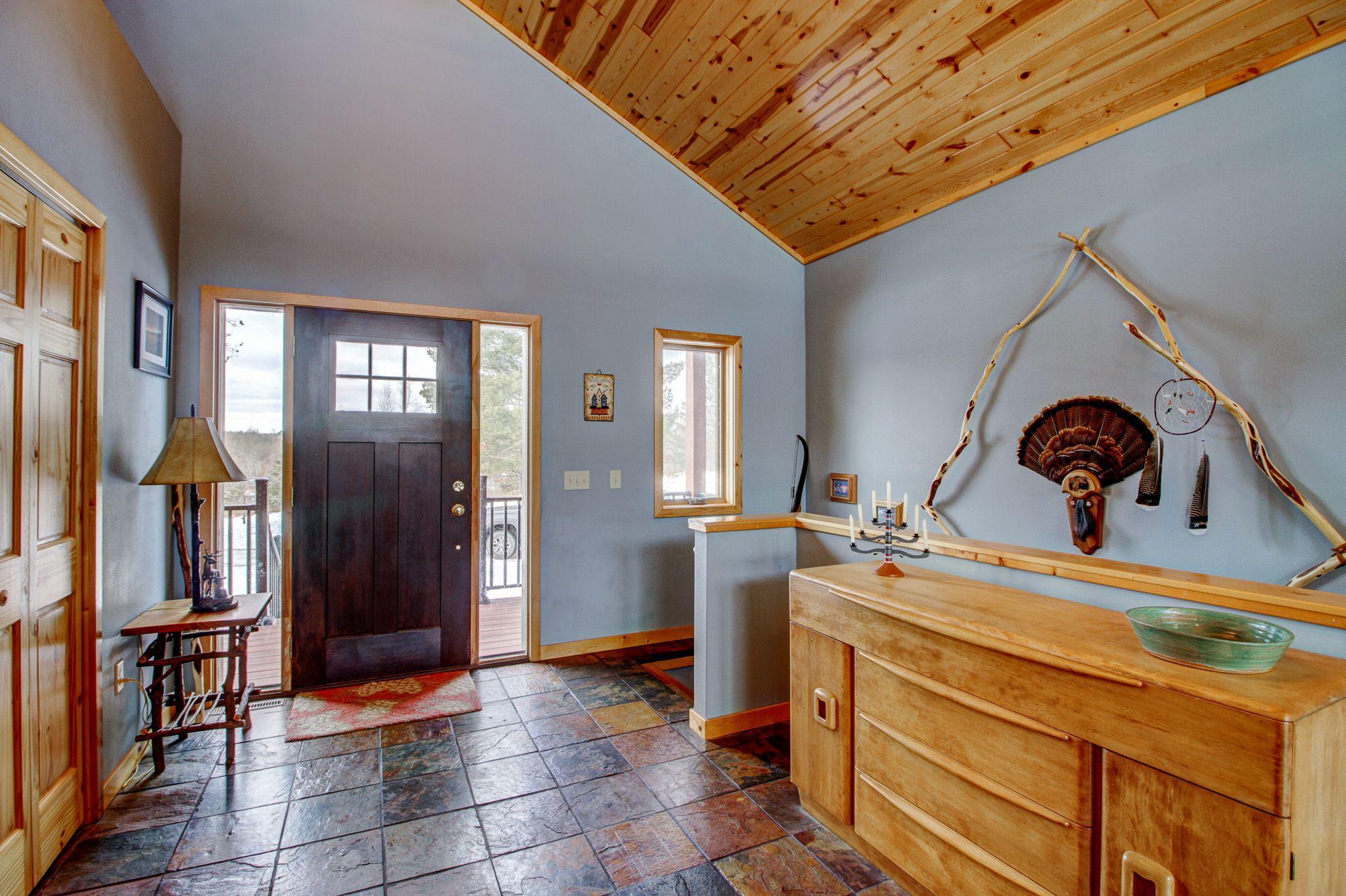 26109 Hidden Road Property Photo 4
