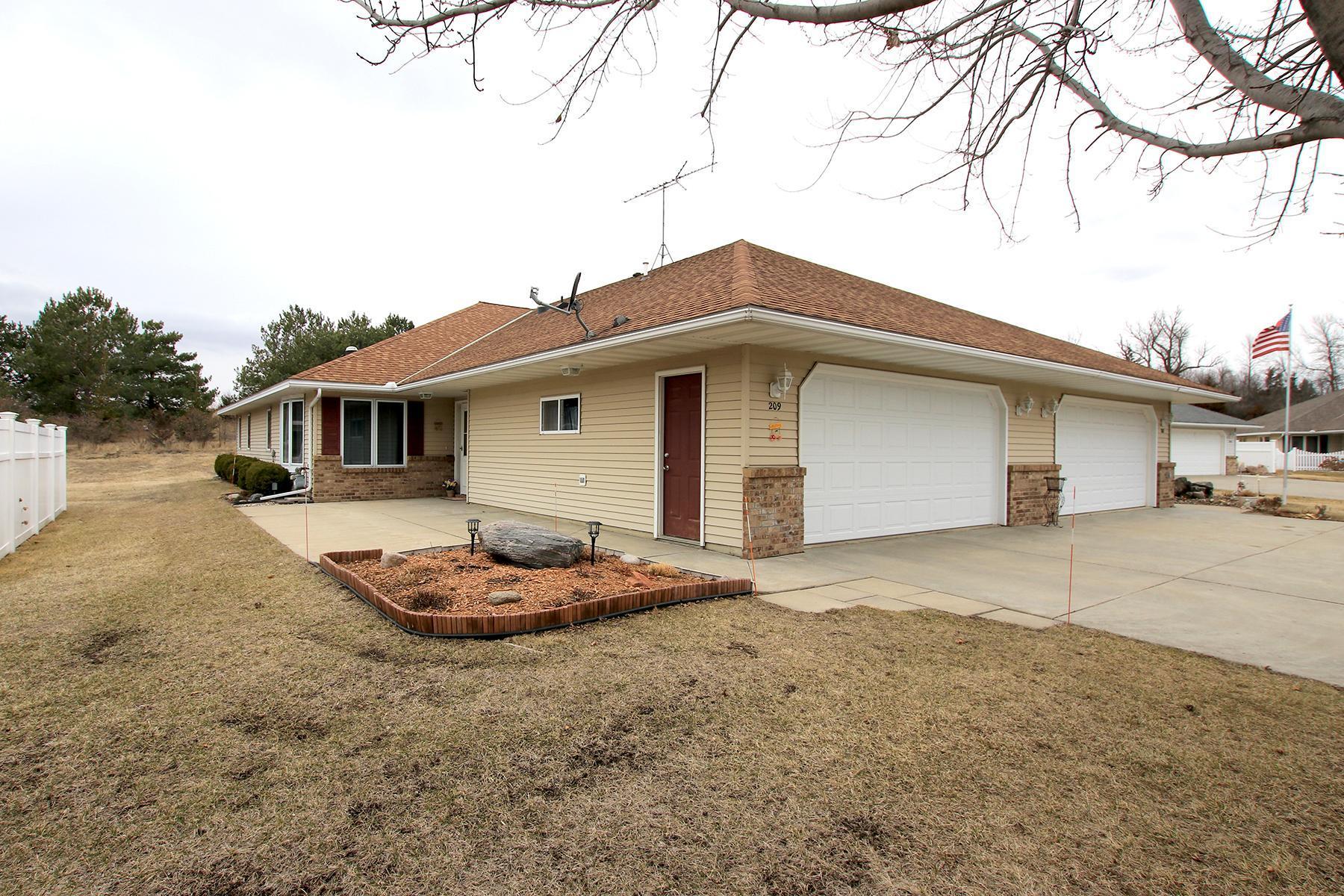 209 Circle View Drive Property Photo