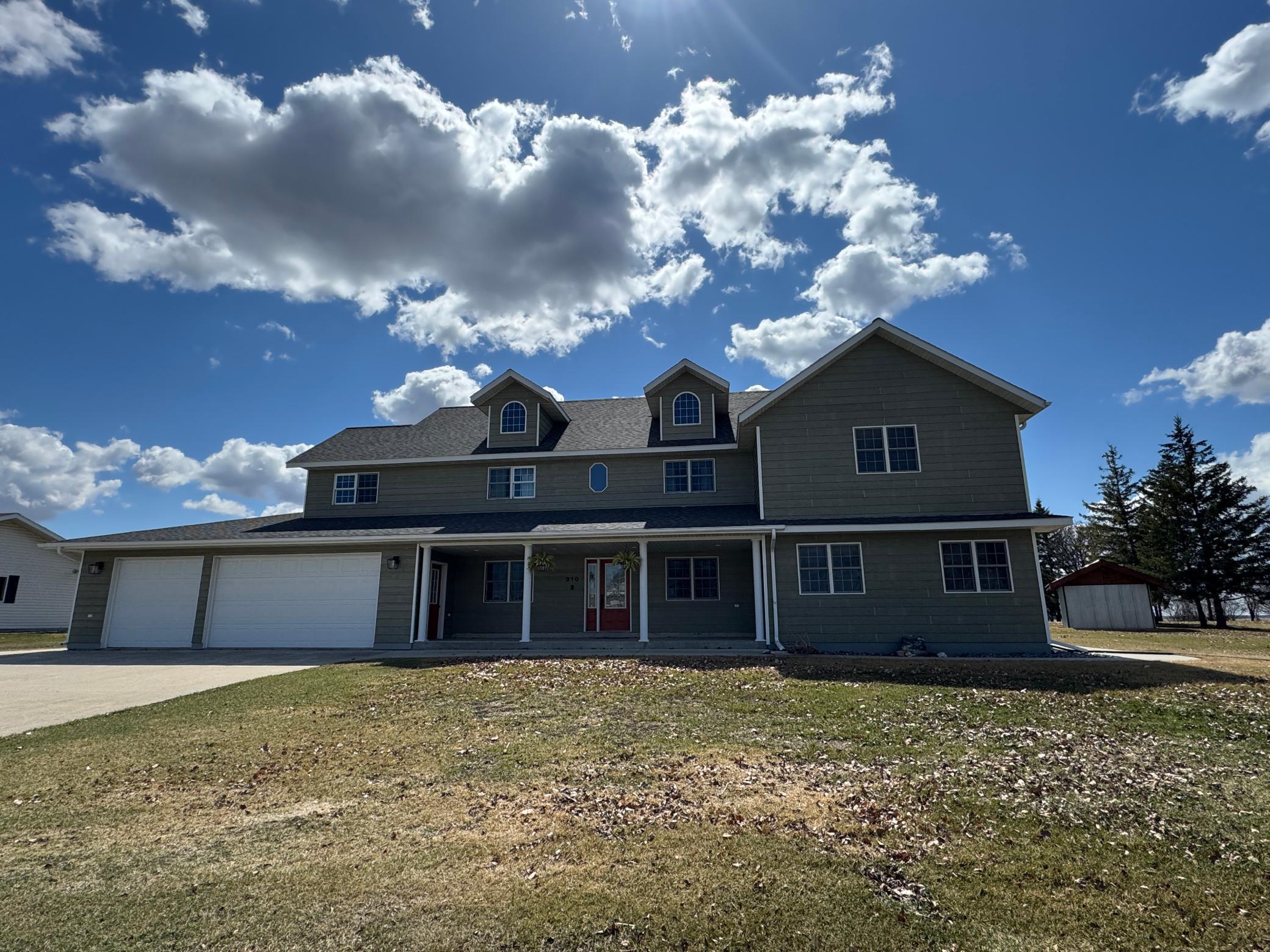 310 7th Street Property Photo 1