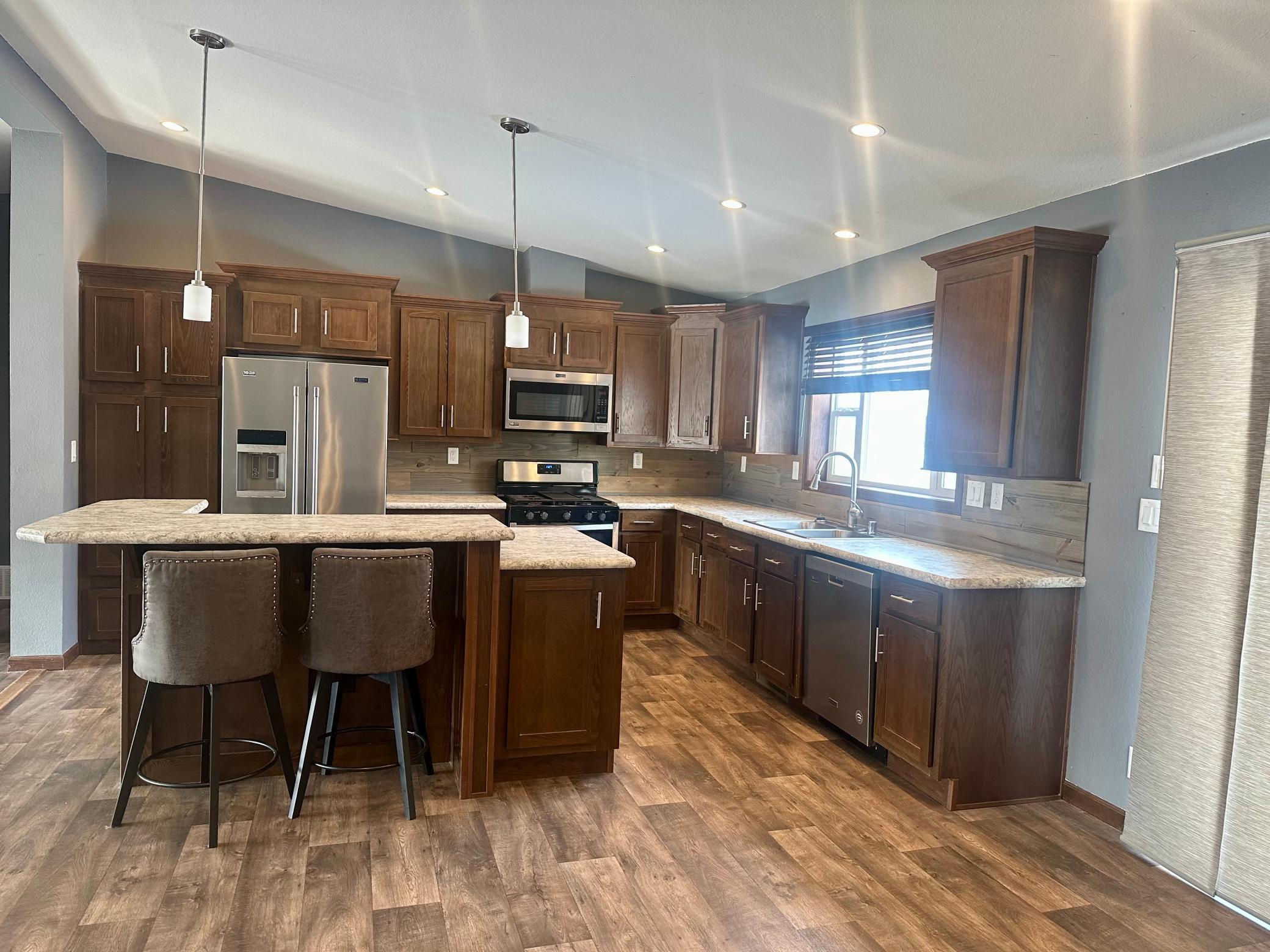 184 Shoreview Drive Property Photo 6