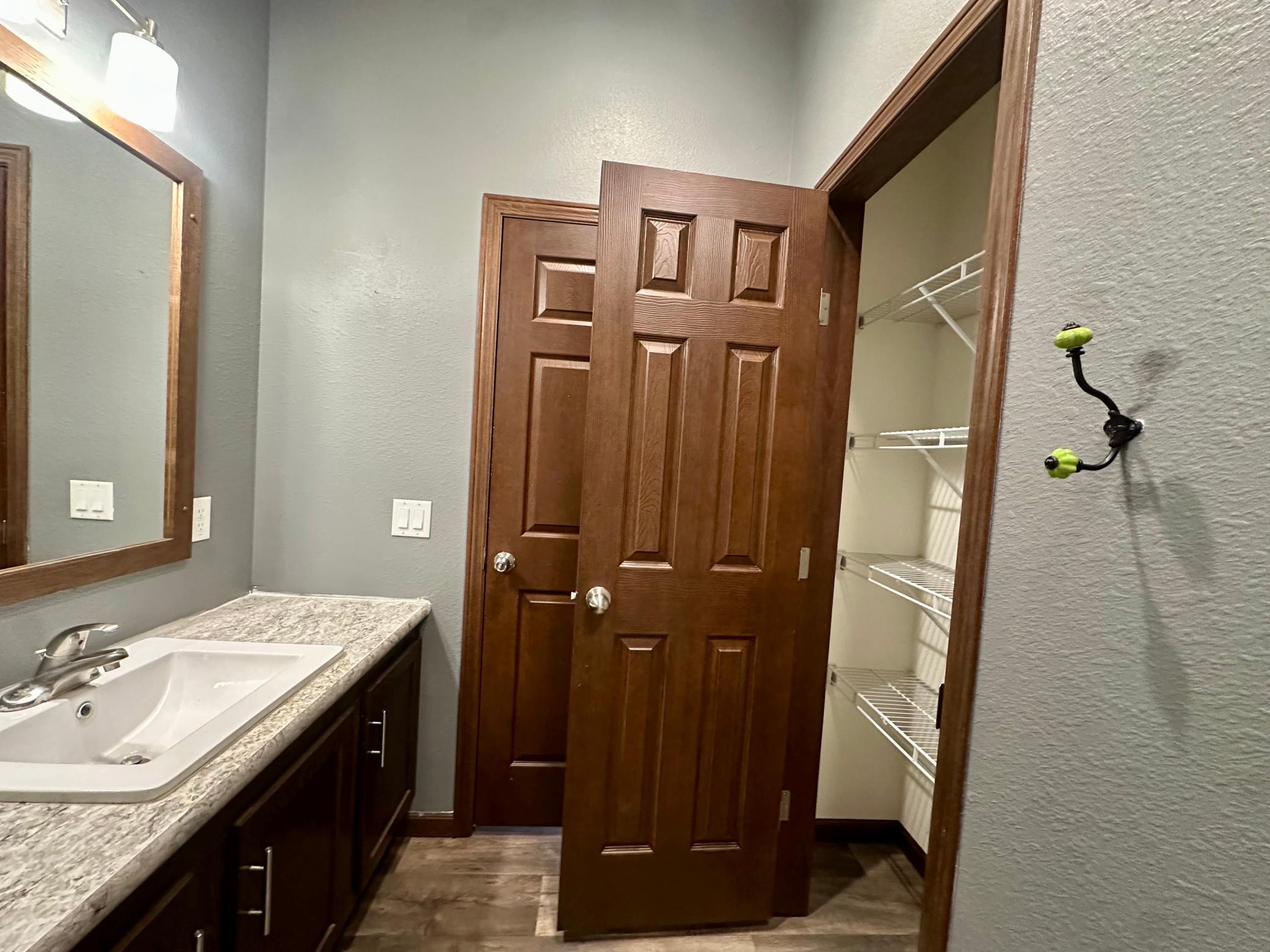 184 Shoreview Drive Property Photo 21