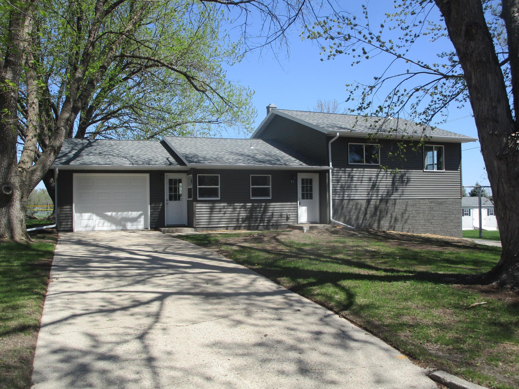 53 Eastview Drive Property Photo 1