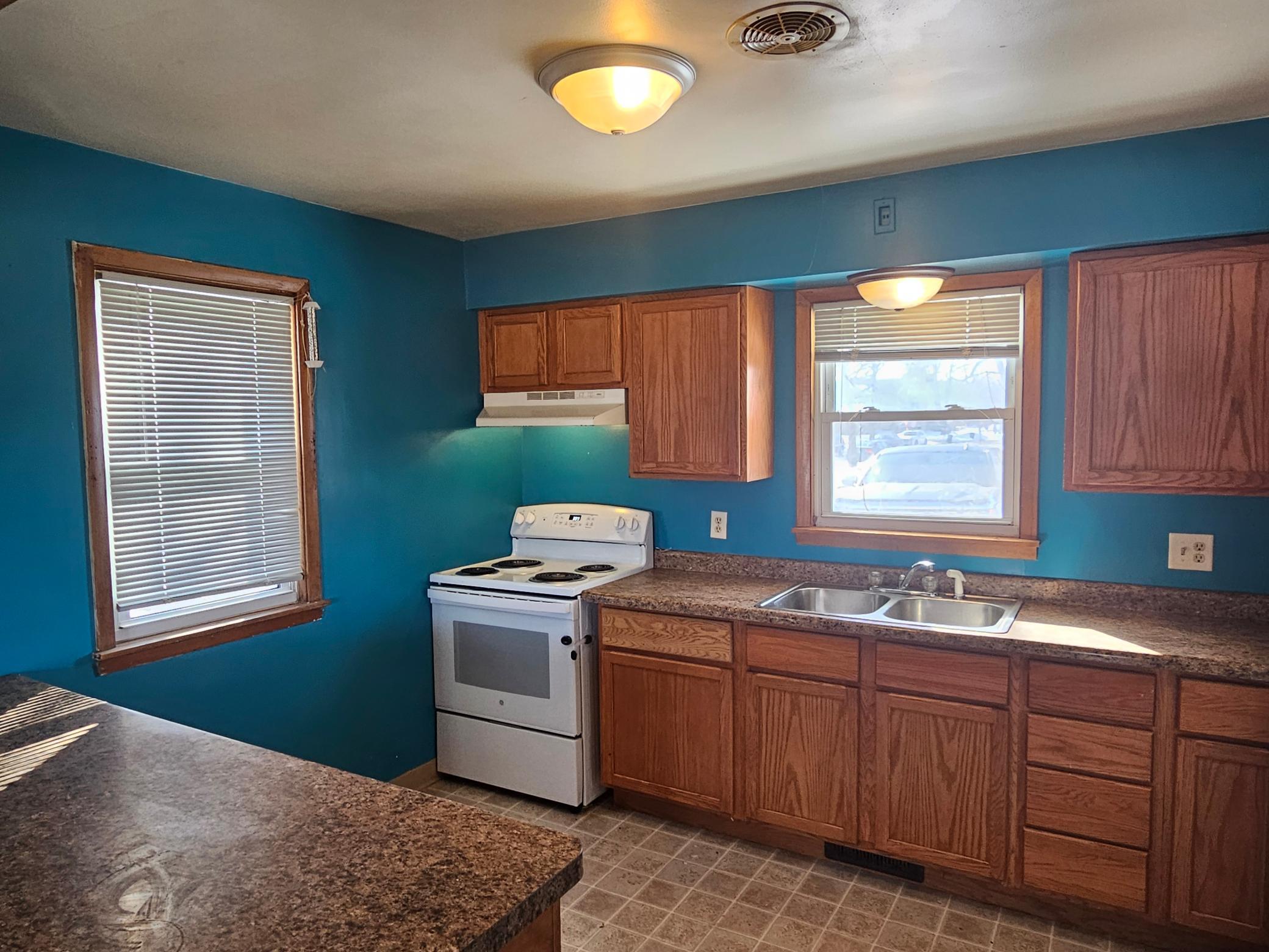 515 Winona Street Property Photo 18