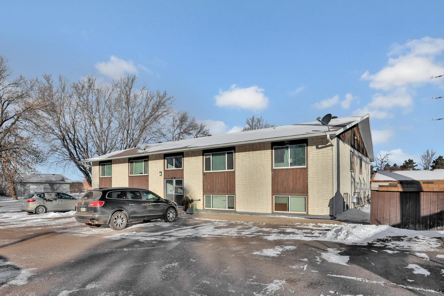 150 S Irving Avenue Property Photo 4
