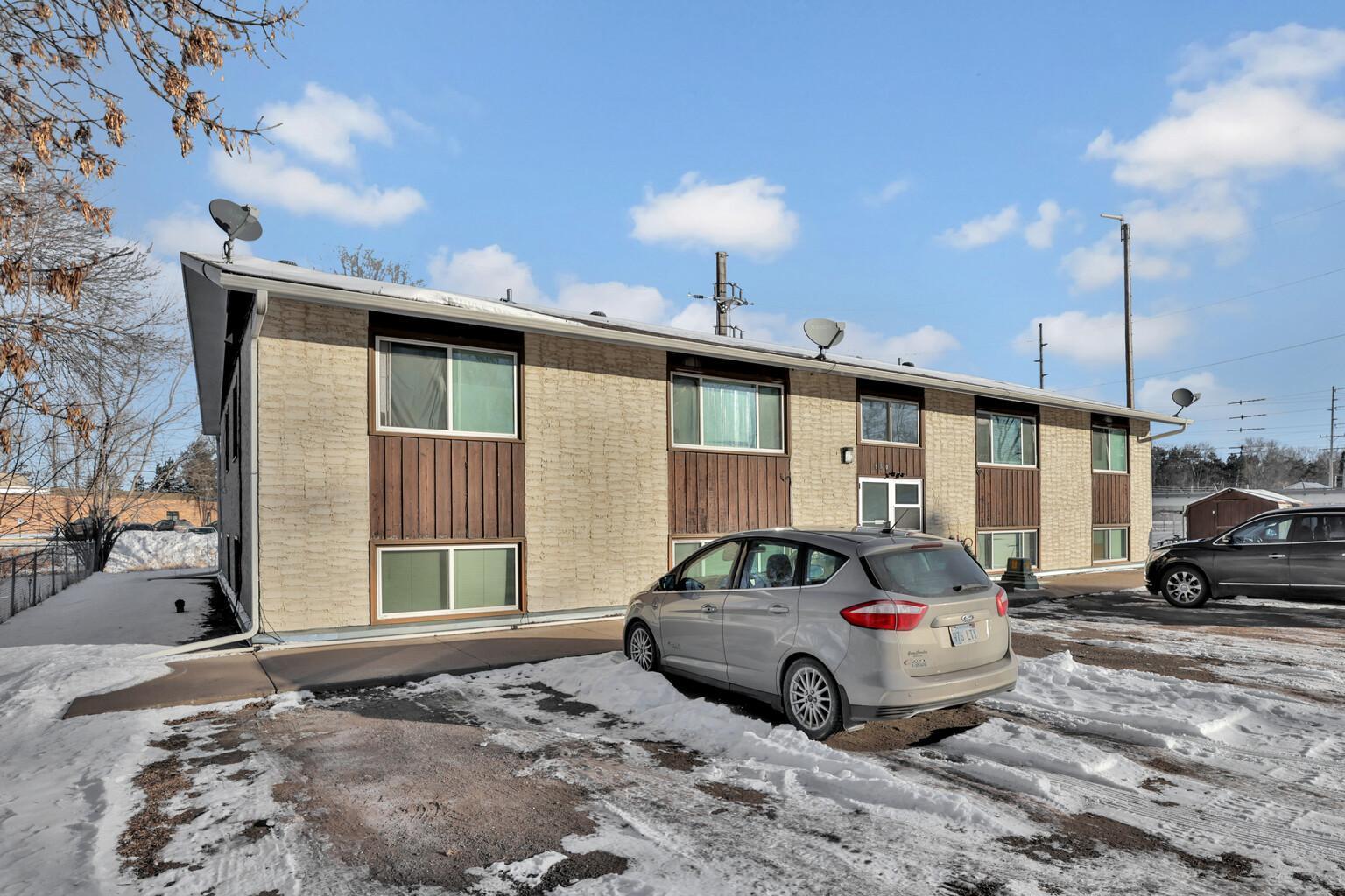150 S Irving Avenue Property Photo 6