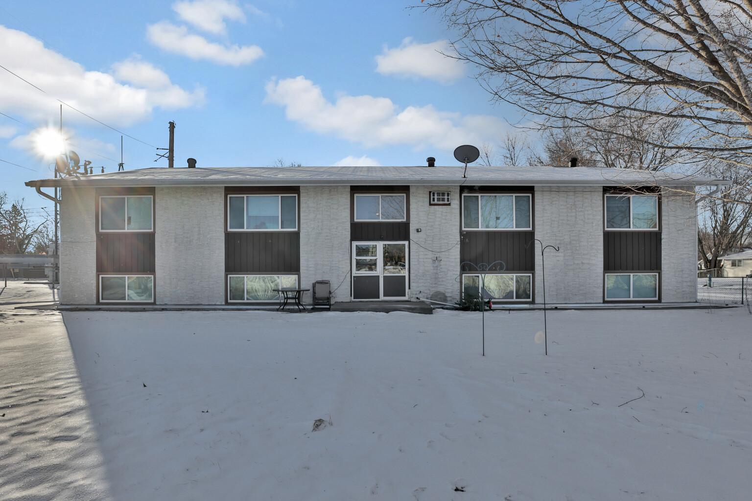 150 S Irving Avenue Property Photo 8