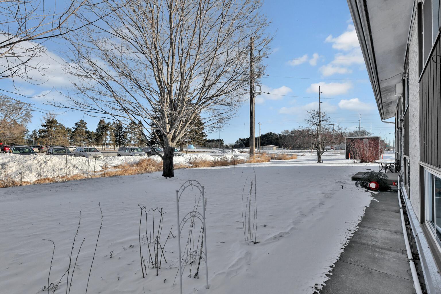 150 S Irving Avenue Property Photo 11