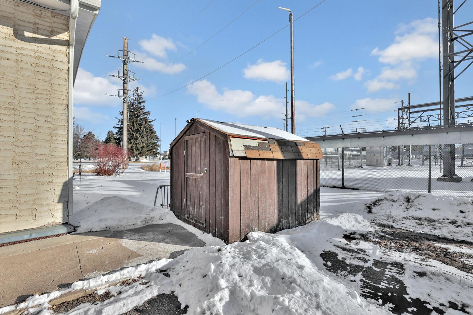 150 S Irving Avenue Property Photo 13