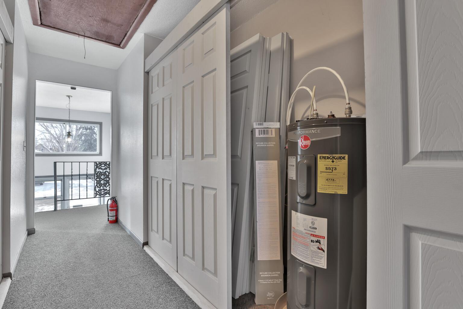 150 S Irving Avenue Property Photo 16
