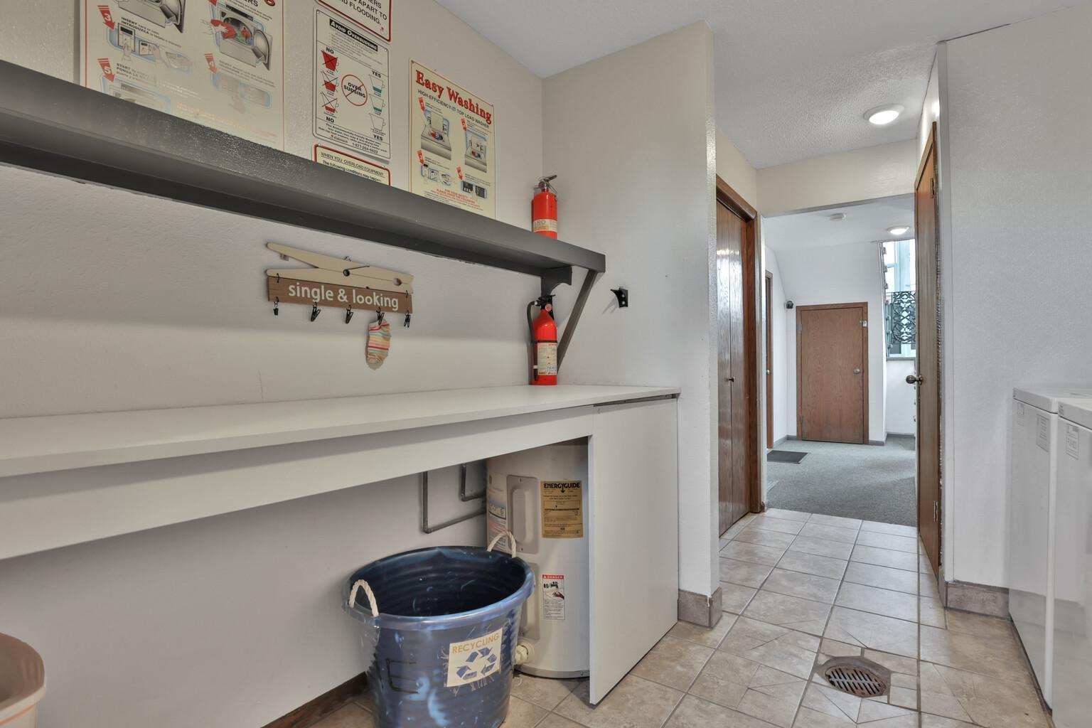 150 S Irving Avenue Property Photo 21