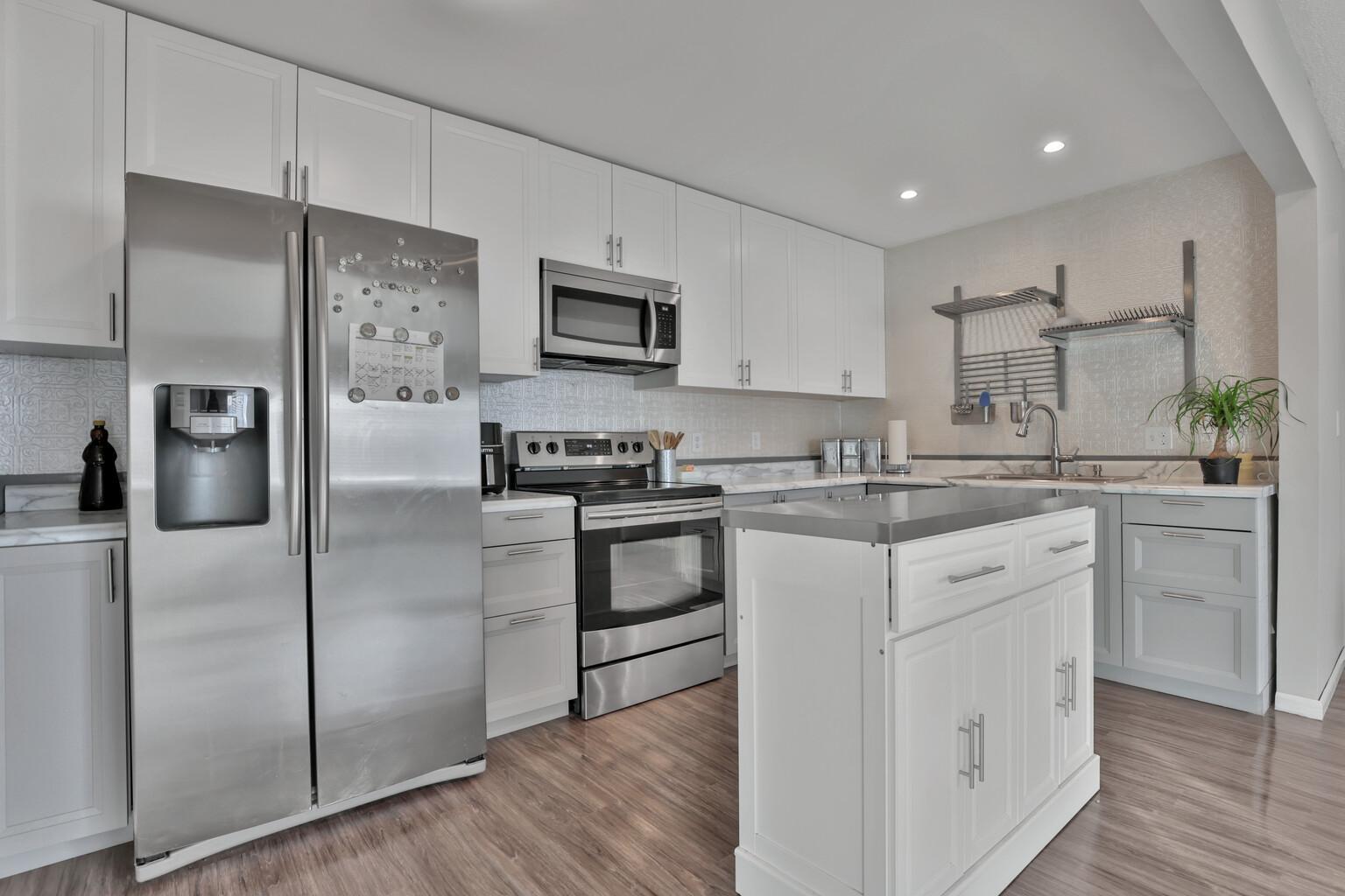 150 S Irving Avenue Property Photo 22