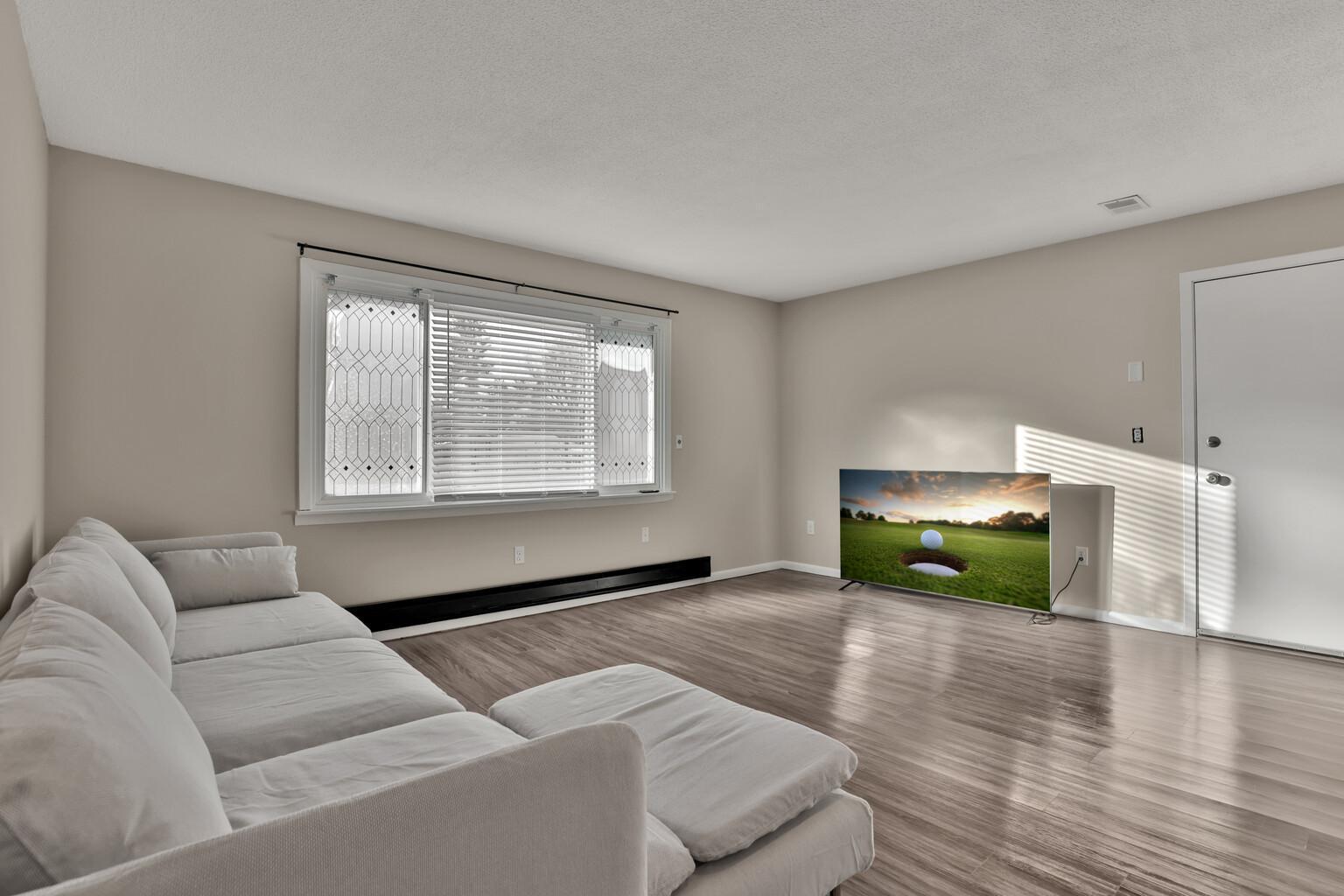 150 S Irving Avenue Property Photo 26