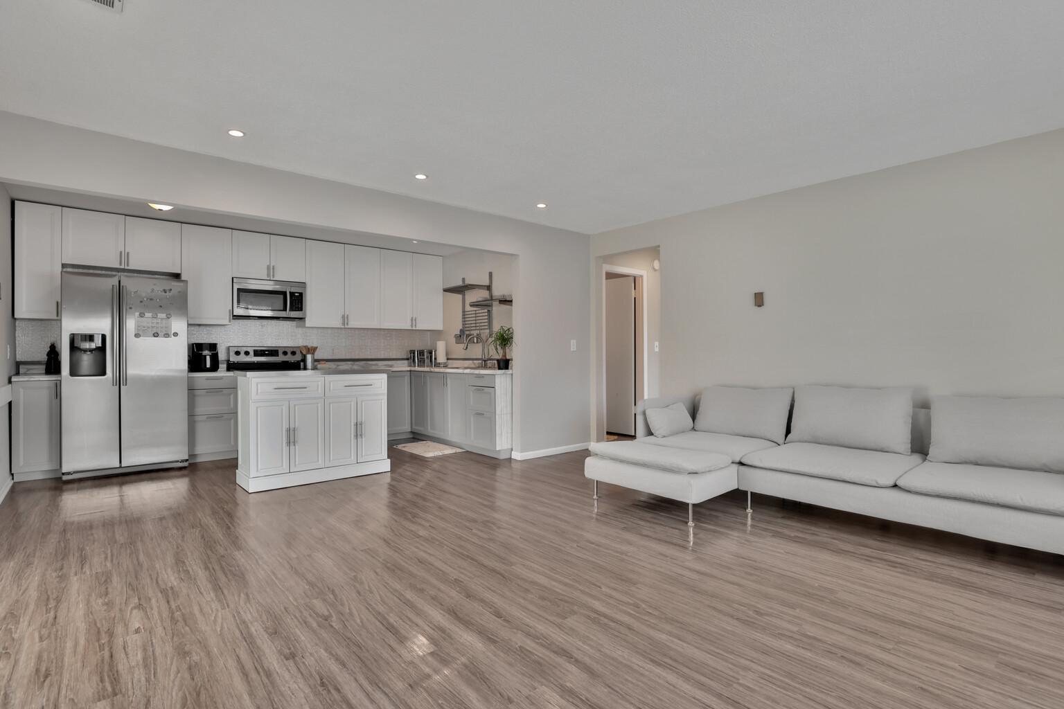 150 S Irving Avenue Property Photo 27