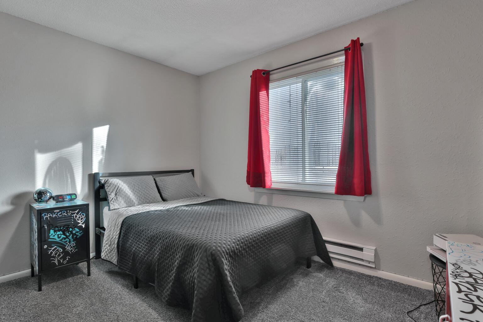 150 S Irving Avenue Property Photo 38
