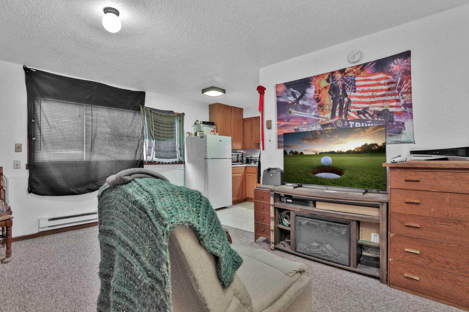 150 S Irving Avenue Property Photo 44