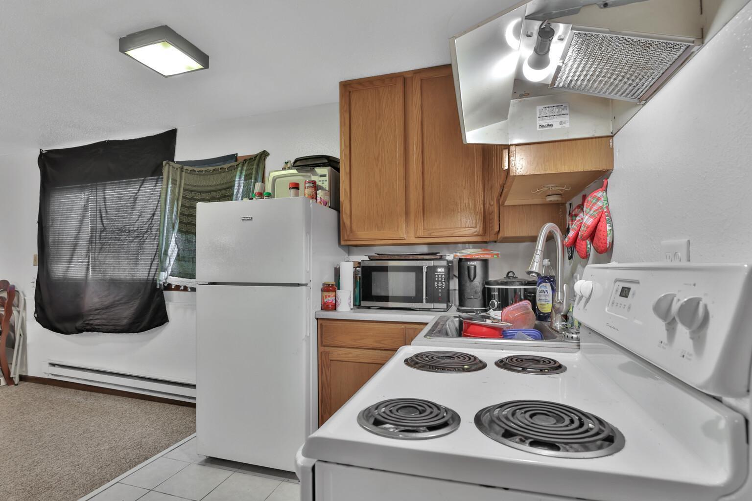 150 S Irving Avenue Property Photo 46