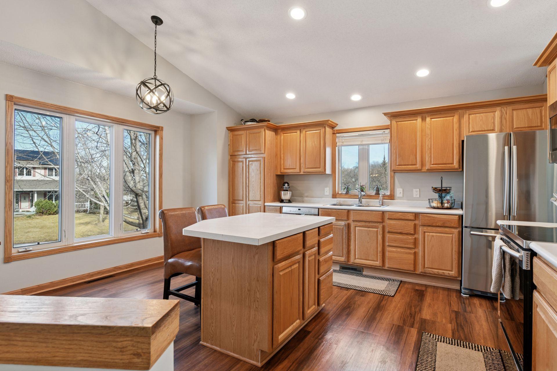 1319 Woods Creek Drive Property Photo 12