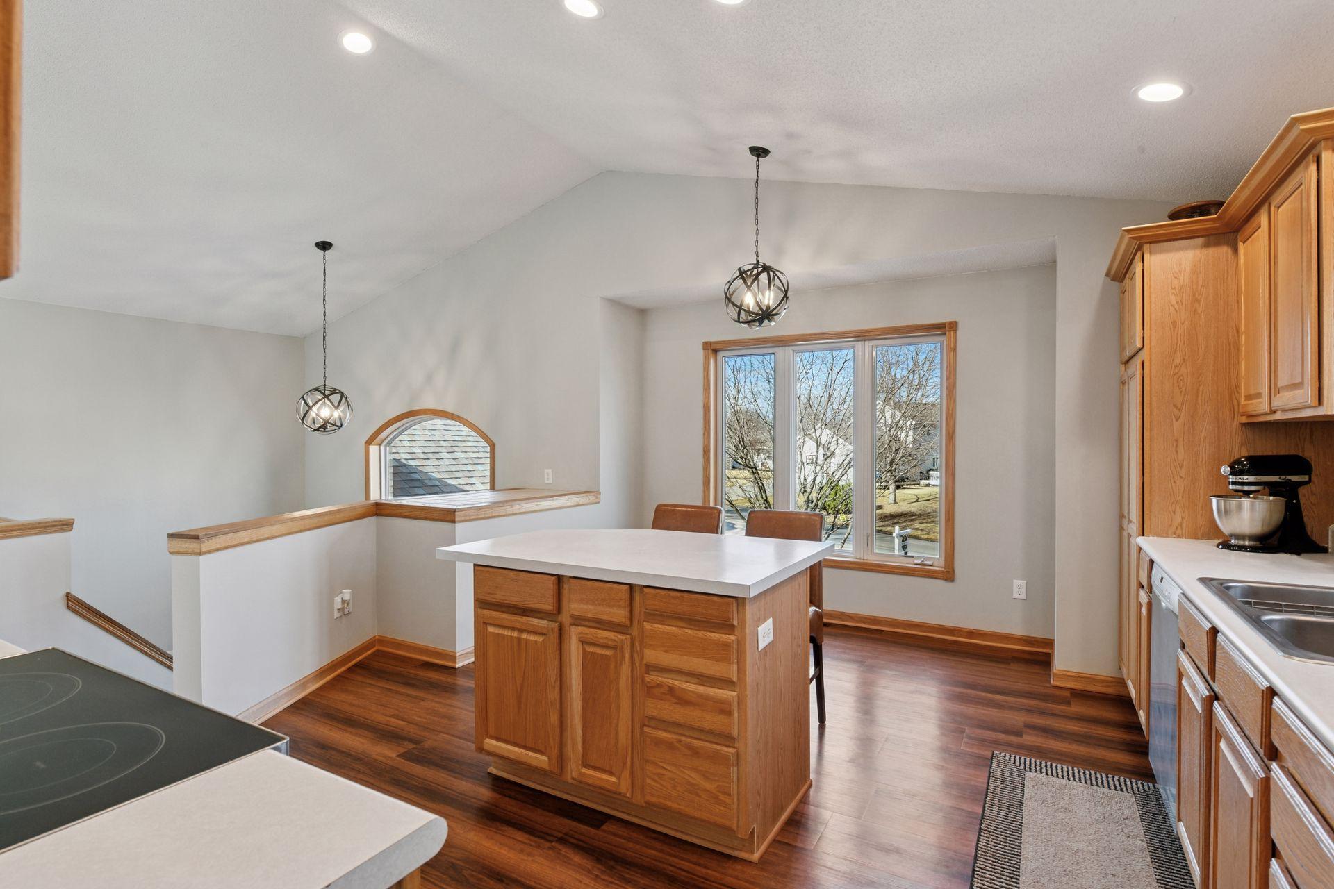 1319 Woods Creek Drive Property Photo 13