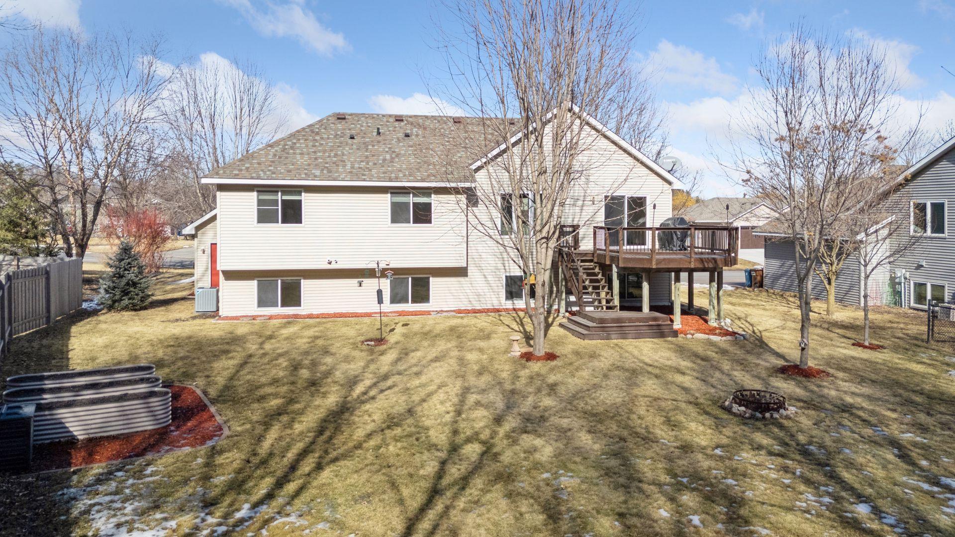 1319 Woods Creek Drive Property Photo 32