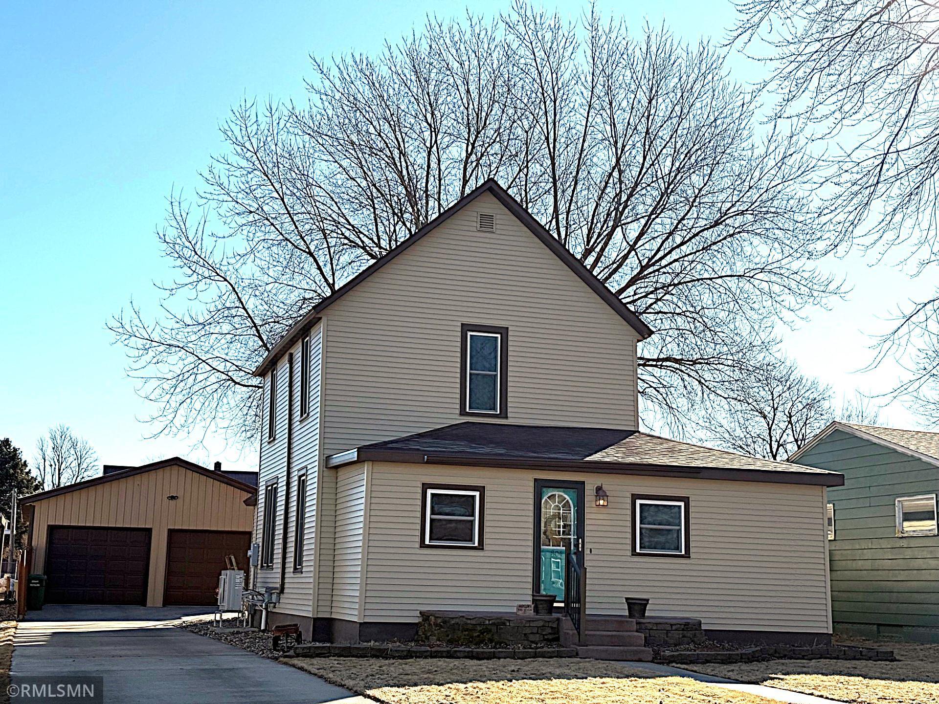 304 Louisiana Avenue Property Photo