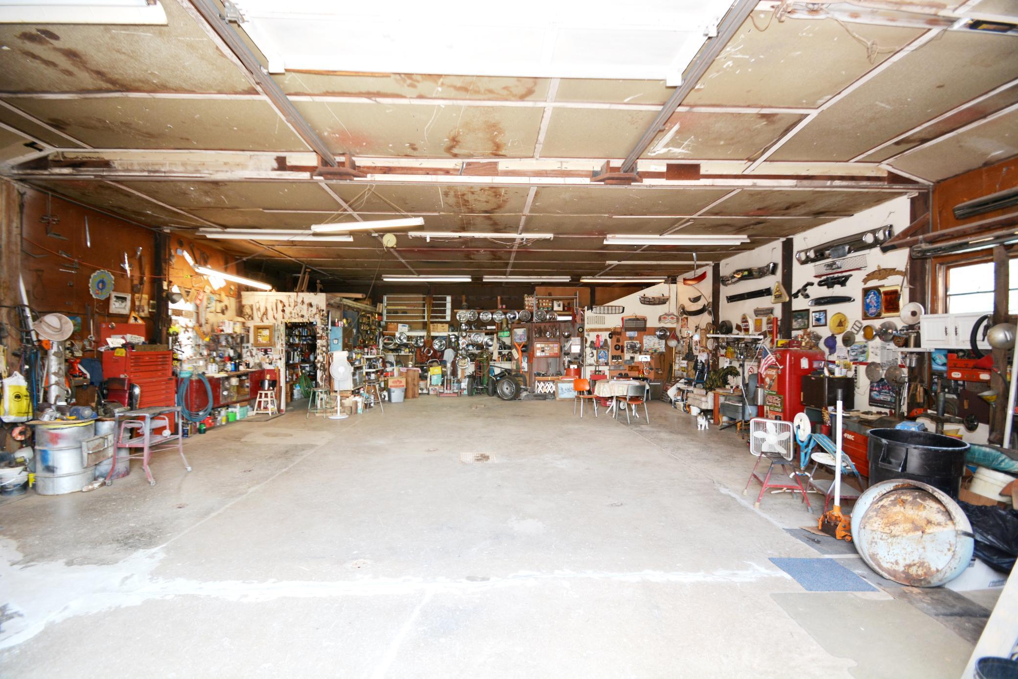 18xxxx Us Highway 169 Property Photo 2